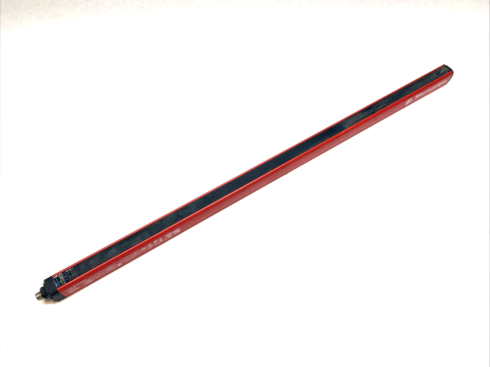 XUSL4E14F076N | Telemecanique Safety Light Curtain Receiver 8043009 - Used - Maverick Industrial Sales