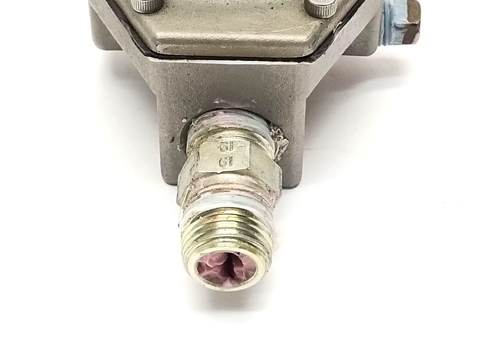 ARO 651710 B 1000PSI Max Inlet 651710B - Maverick Industrial Sales