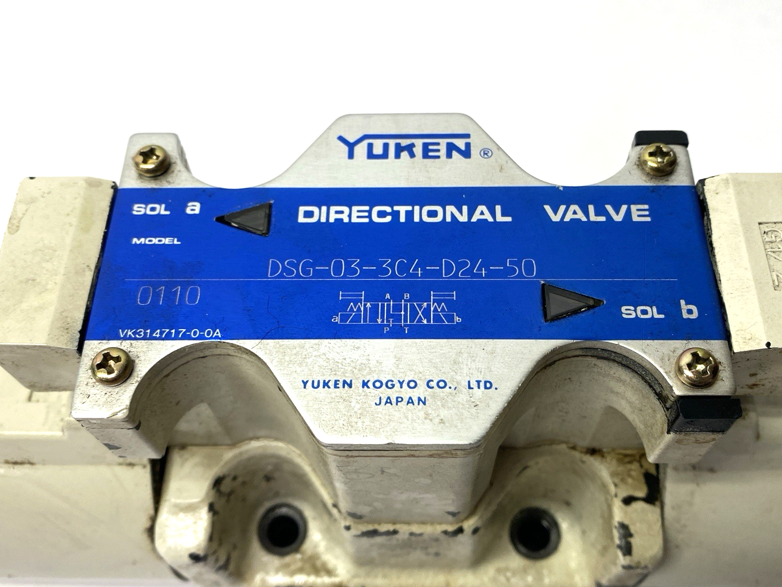 DSG-03-3C4-D24-50 | Yuken Hydraulic Directional Control Valve 31.5MPa SHELFWARE - New – Open box - Maverick Industrial Sales