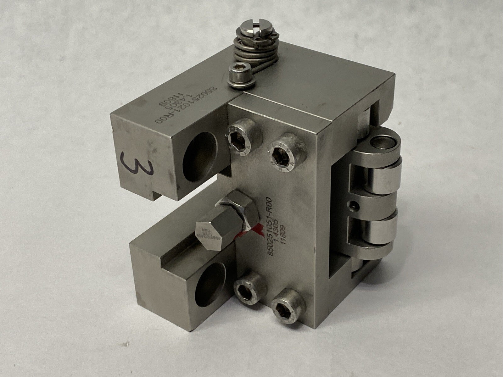 Scanlab 850251011-R00 Lock Assembly 850251040 850251051-R00 11809 - Maverick Industrial Sales