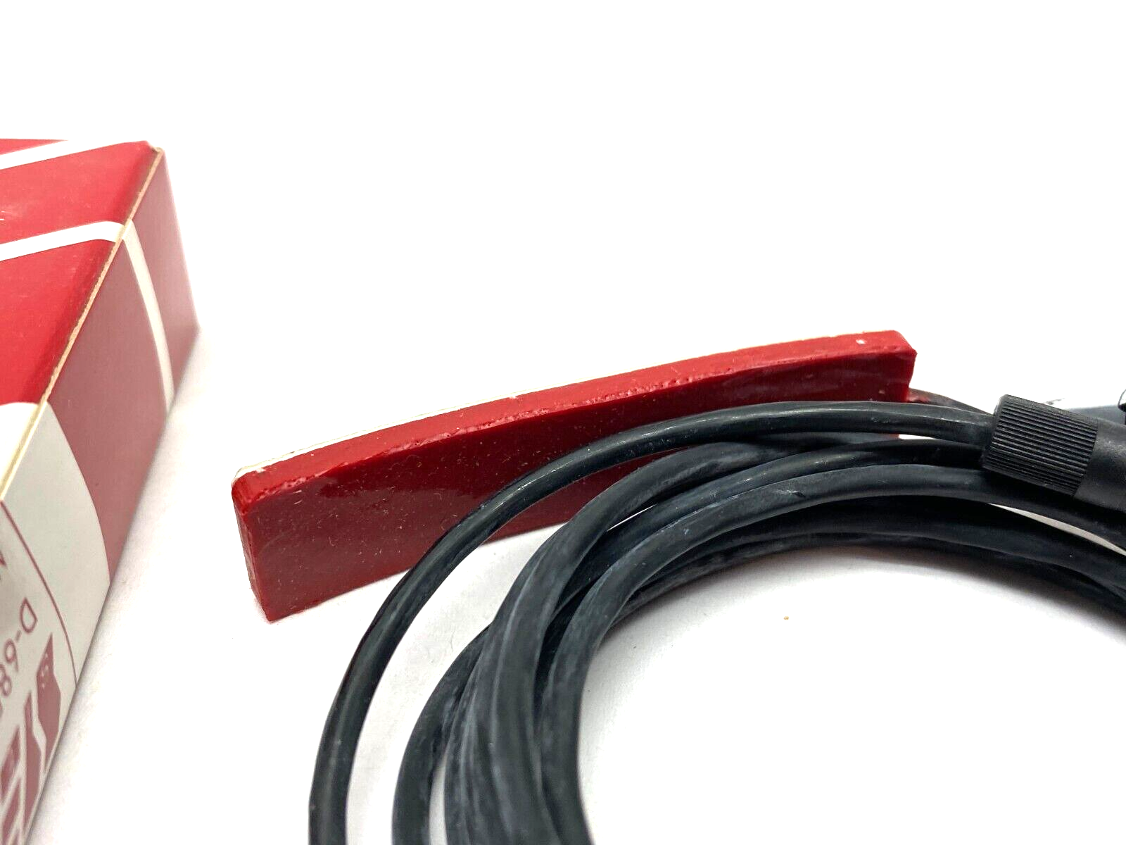 SIE Sensorik SKF-10-72/16/3-b Adhesive Capacitive Sensor 10mm Range - Maverick Industrial Sales