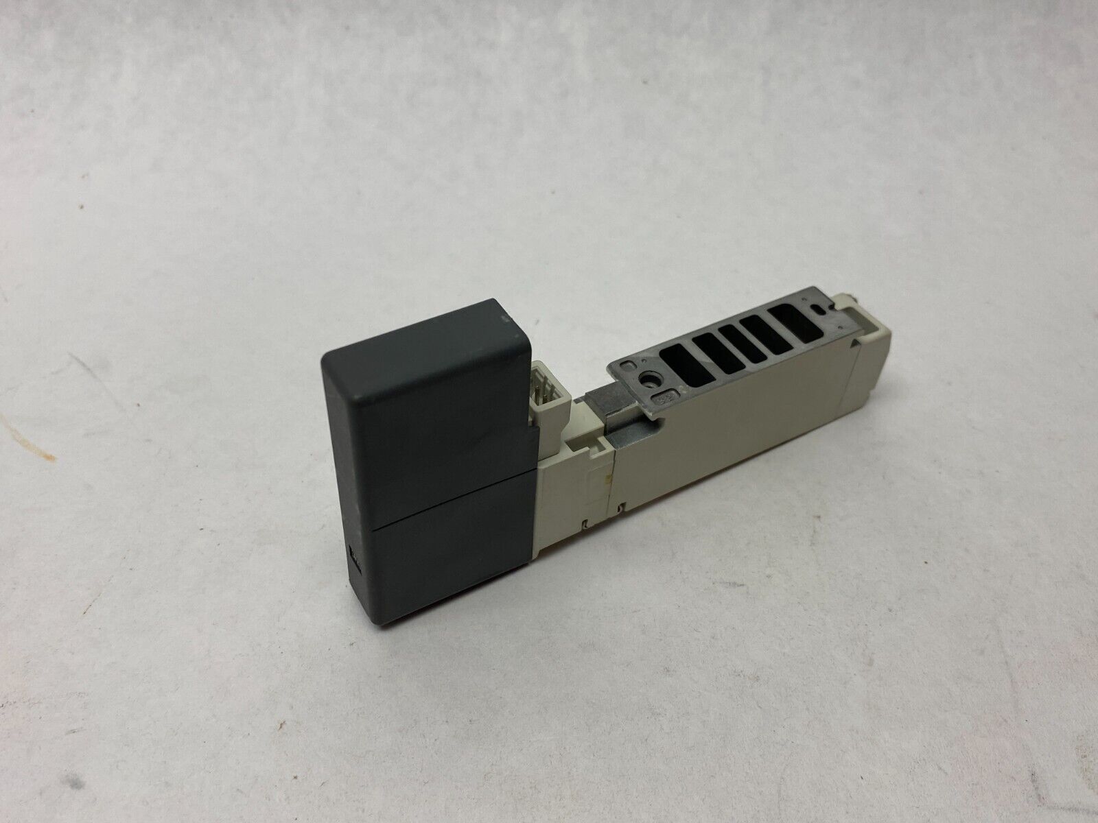 SMC VQC2100N-5 Solenoid Valve 5-Port Max Pressure 0.1~0.7MPa - Maverick Industrial Sales