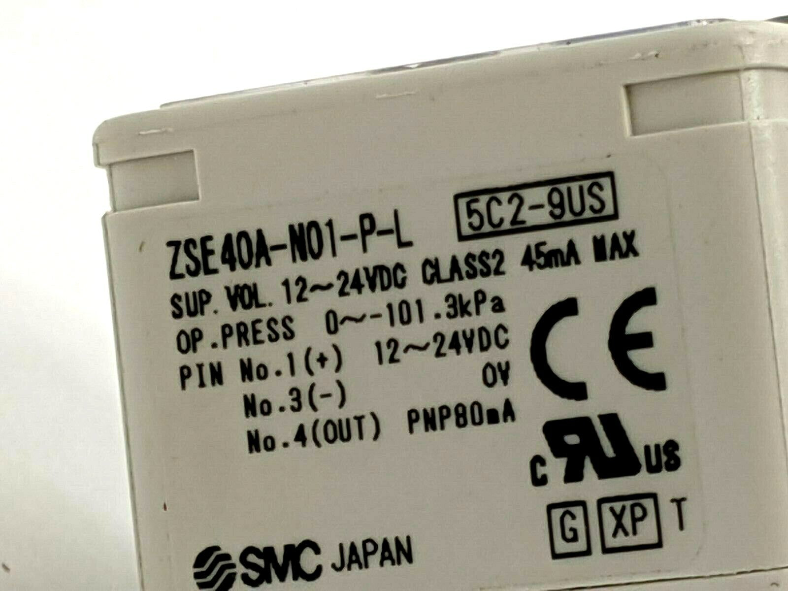 ZSE40A-N01-P-L | SMC Pressure Switch - New – Open box - Maverick Industrial Sales