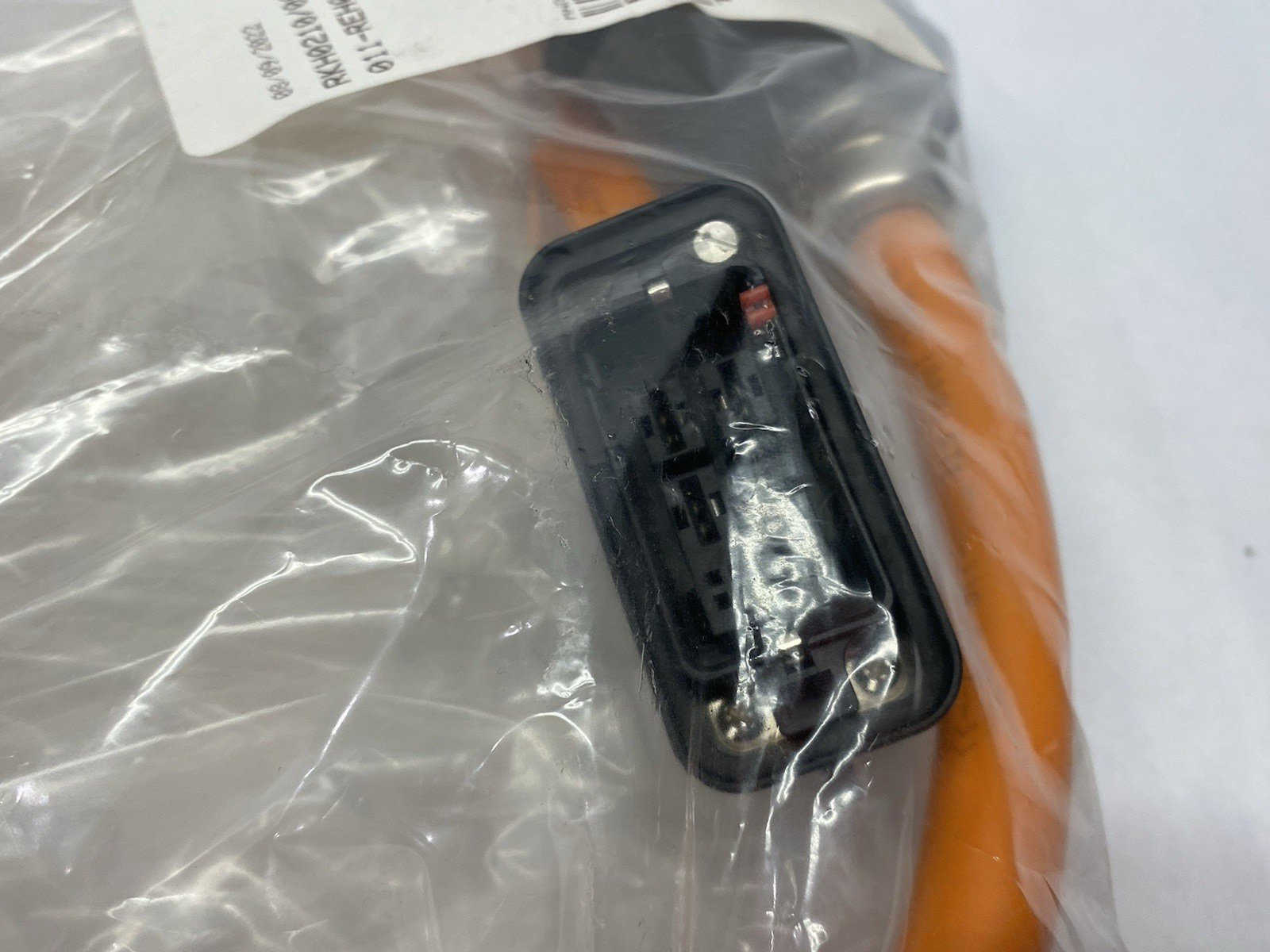 R911344900 | Bosch Rexroth Hybrid Cable RKH0210/001,0 (RHS0011-REH0800-RHS0011) - New - Maverick Industrial Sales