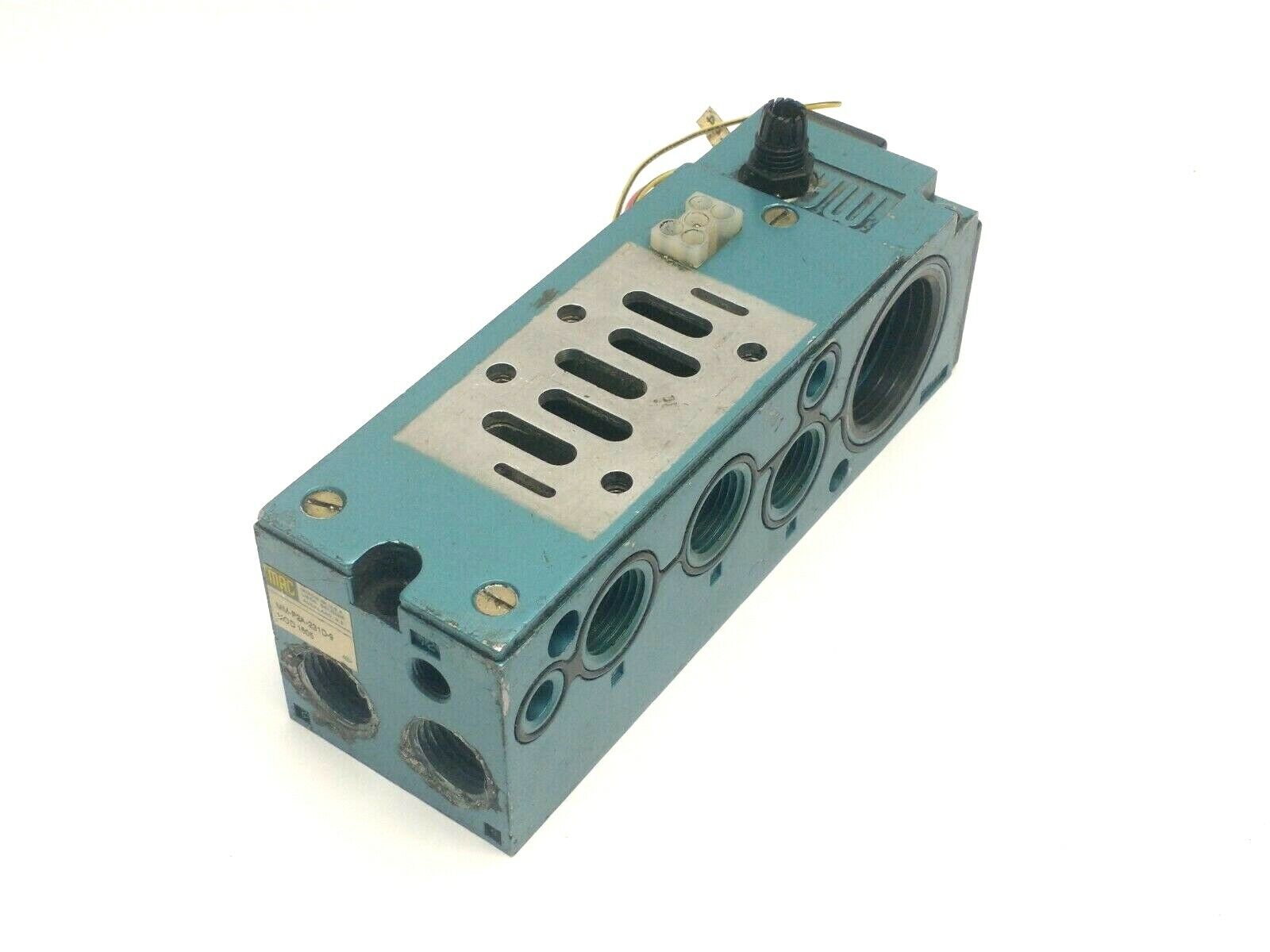 MAC Valves MM-P2A-231D-9 Mod 1605 Valve Manifold Base 1/2" NPTF - Maverick Industrial Sales