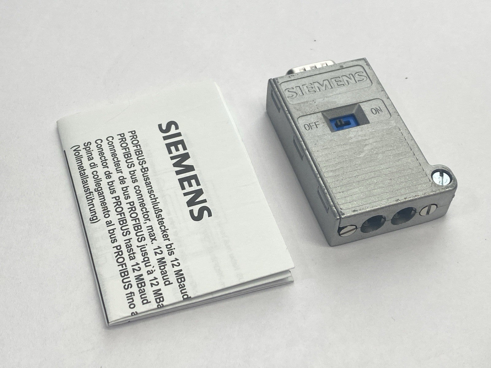 Siemens 6GK15000EA02 PROFIBUS Connector 12 Mbit/s - Maverick Industrial Sales