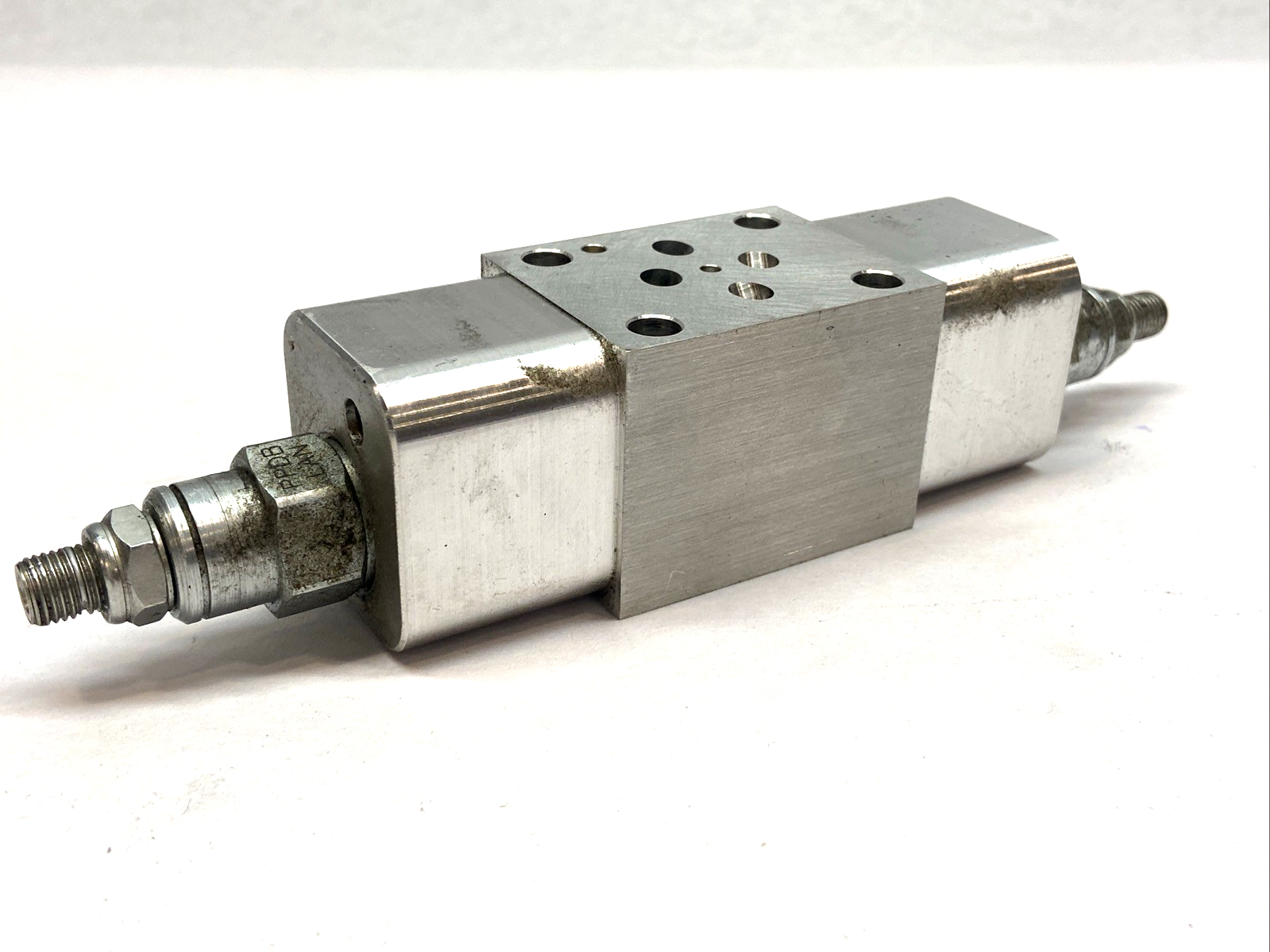 EBY-0LN9-AC | Sun Hydraulics ISO 03 Hydraulic Manifold - Used - Maverick Industrial Sales