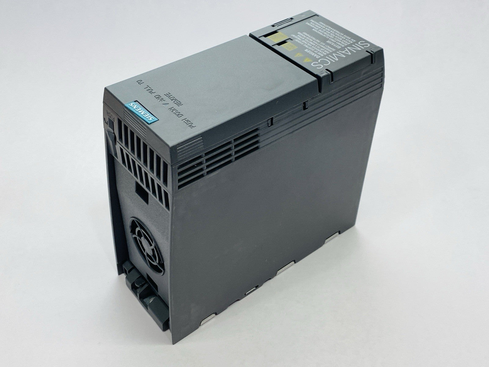 Siemens 6SL3210-1KE13-2UF2 SINAMICS Frequency Converter 1.1kW 1.5HP G120C PN - Maverick Industrial Sales