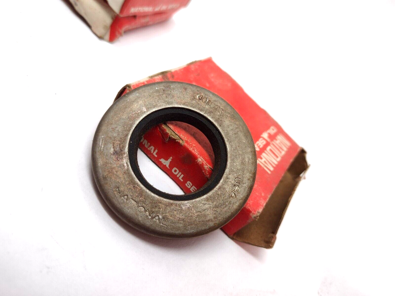 National Federal Mogul 40157S Seal LOT OF 5 - New – Open box - Maverick Industrial Sales