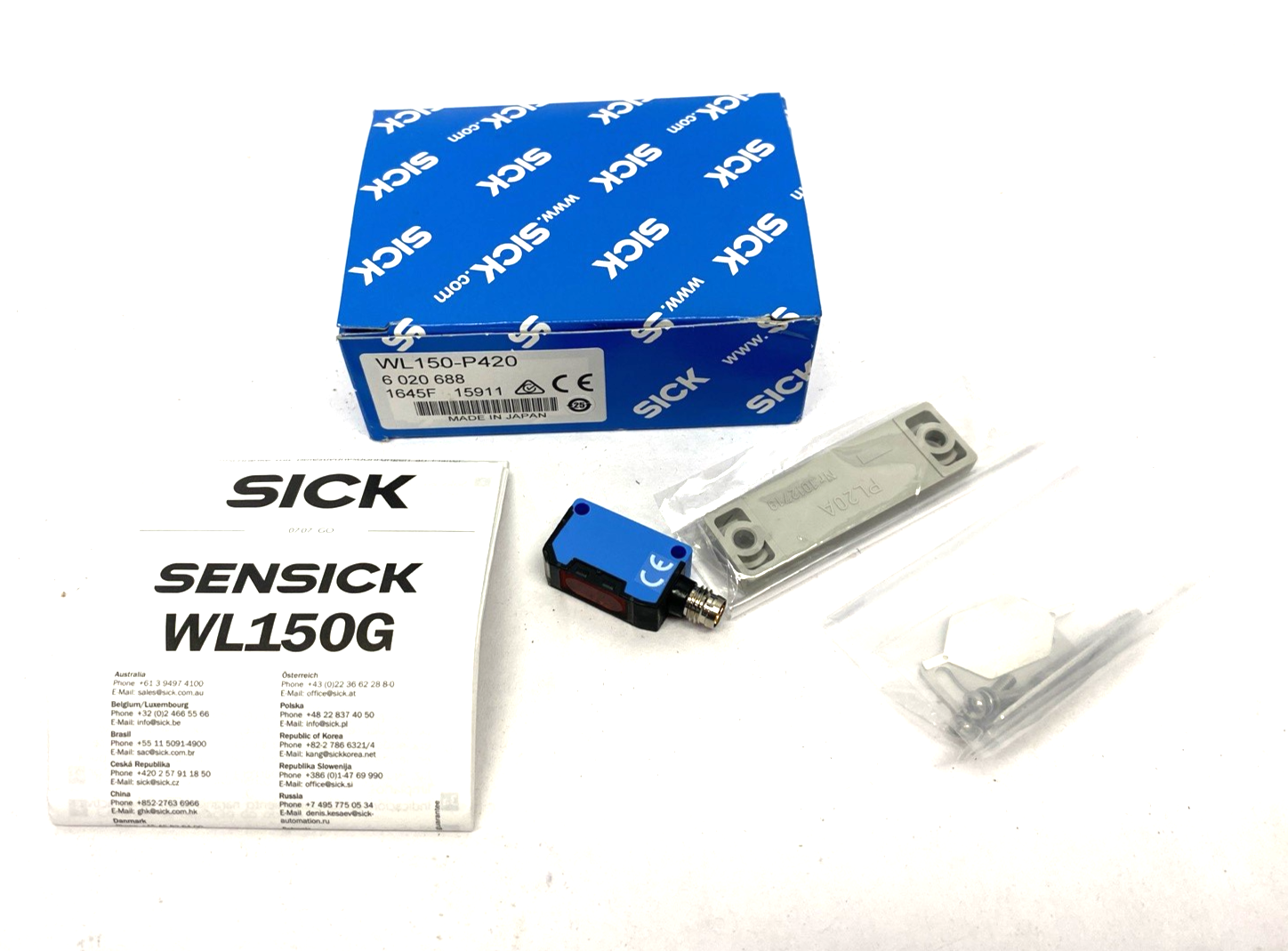 Sick WL150-P420 Photoelectric Retro-reflective Sensor, Dual-lens System, 6020688 - Maverick Industrial Sales
