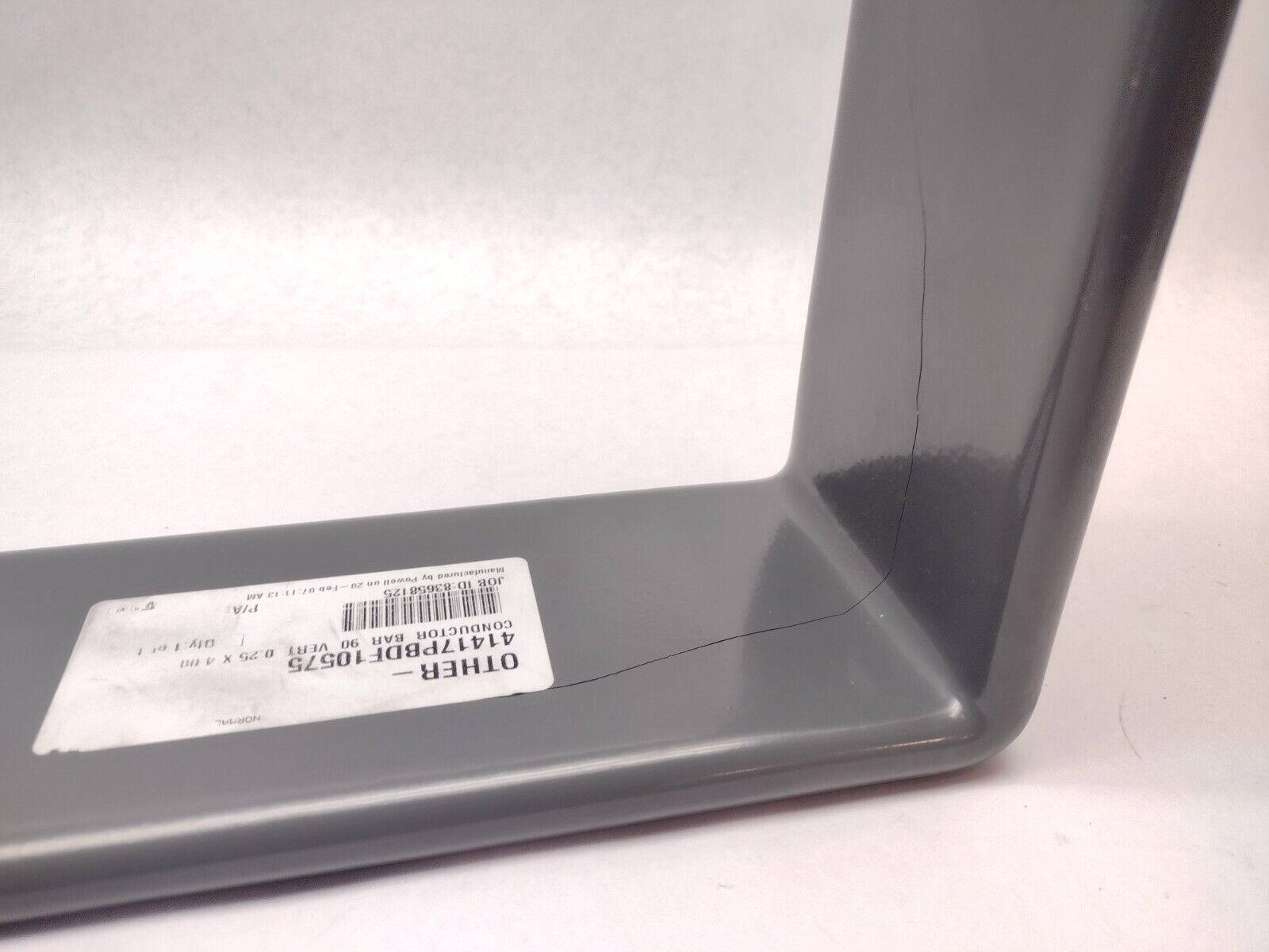 Powel 41417PBDF10575 Conductor Bar 90 Vert 0.25 X 4.00 Cracked Insulator - Maverick Industrial Sales