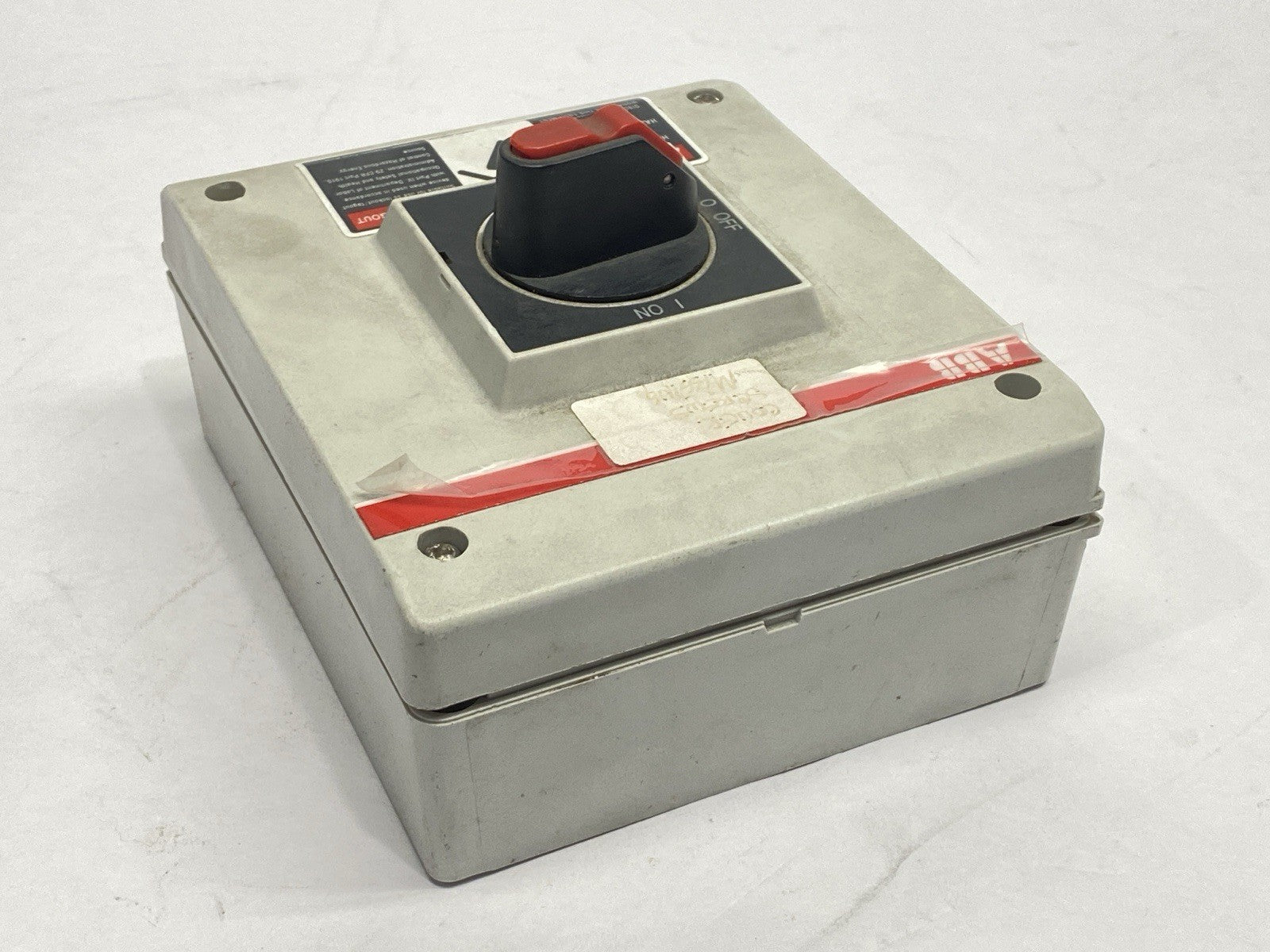 NF16E-3PBJB | ABB Enclosed Non-Fused Disconnect Switch 16A 3P 600VAC - Used - Maverick Industrial Sales