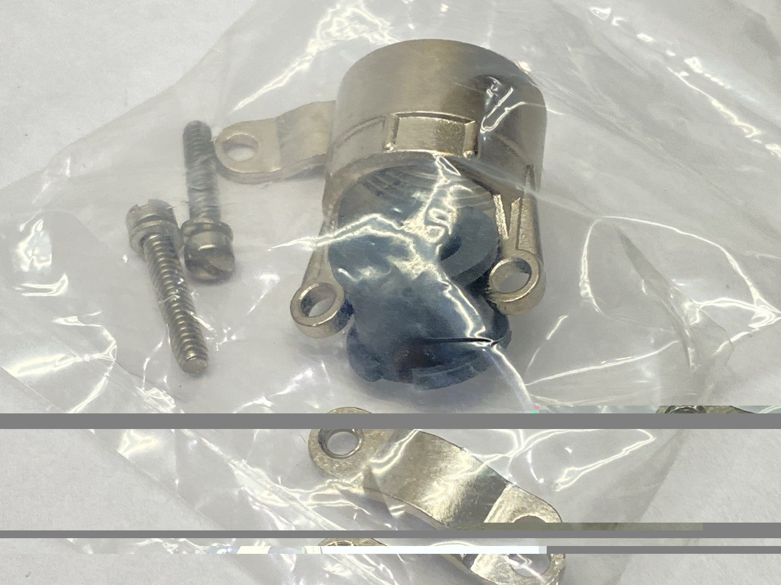 UT014AC | Eaton Souriau-Sunbank Silver Connector Backshell Cable Clamp - New - Maverick Industrial Sales