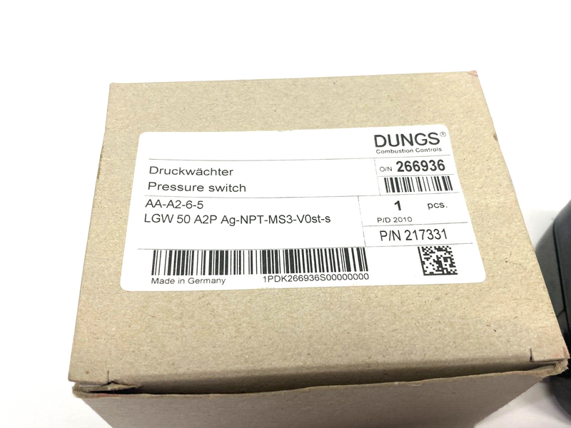 Dungs AA-A2-6-5 Differential Air Pressure Switch 2-20" 7psi Max 266936 - Maverick Industrial Sales