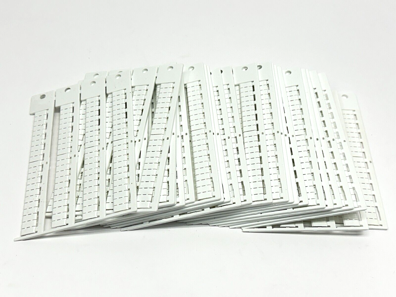 Murrplastik 86401810 Labeling Type WGO 5/10-5 WIN-Type 49 LOT OF 1936 - Maverick Industrial Sales