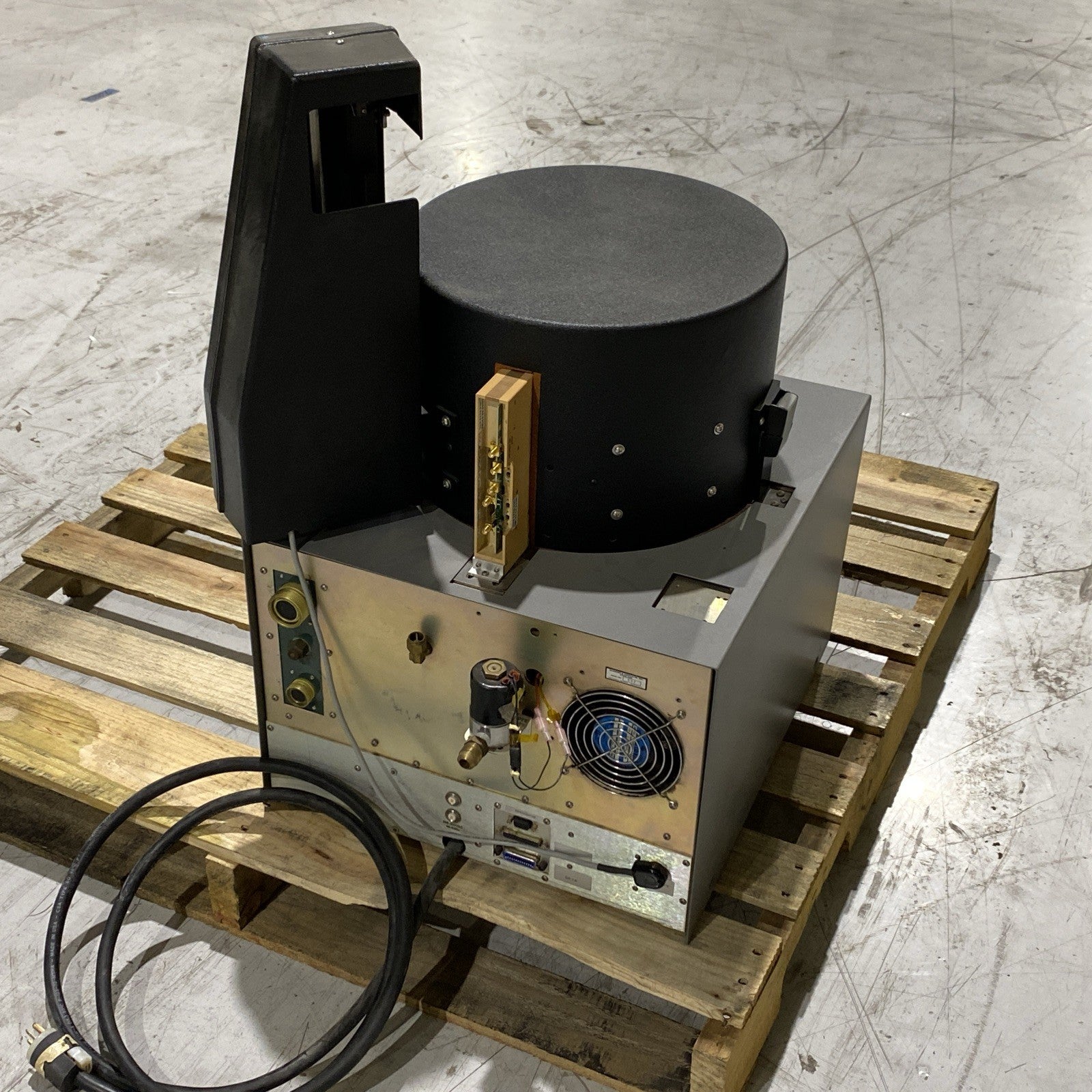 Saunders & Associates 4220A Test Chamber Model 4220 for Parametric Testing - Maverick Industrial Sales