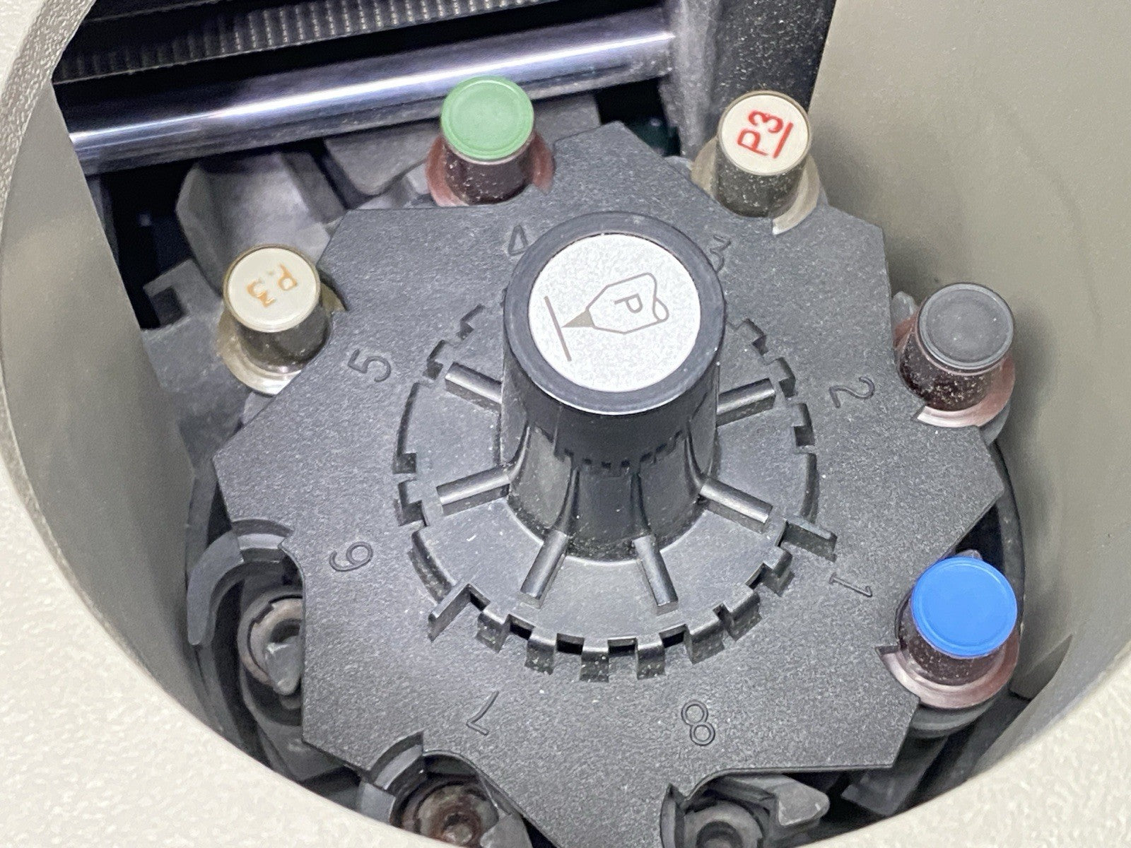 7550A | Hewlett Packard HP Graphics Plotter DAMAGED SCREEN - For parts or not working - Maverick Industrial Sales