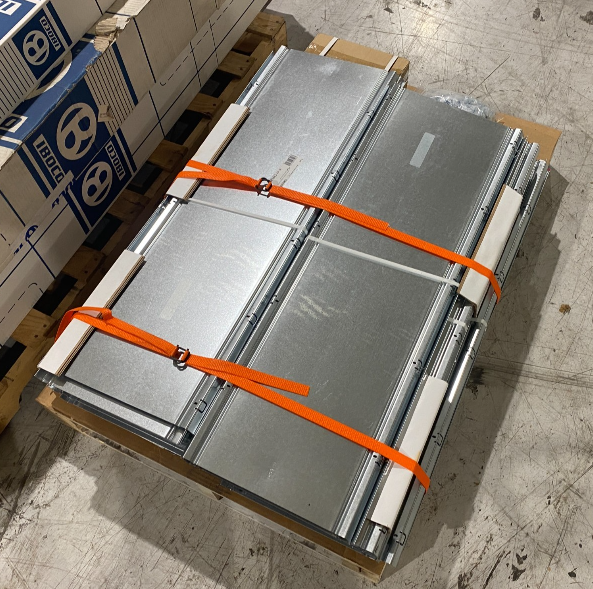 629300 | Legrand Cablofil CM Wire Mesh Tray Cover CVN300 GS-Pre Gal. LOT OF 60 - New – Open box - Maverick Industrial Sales