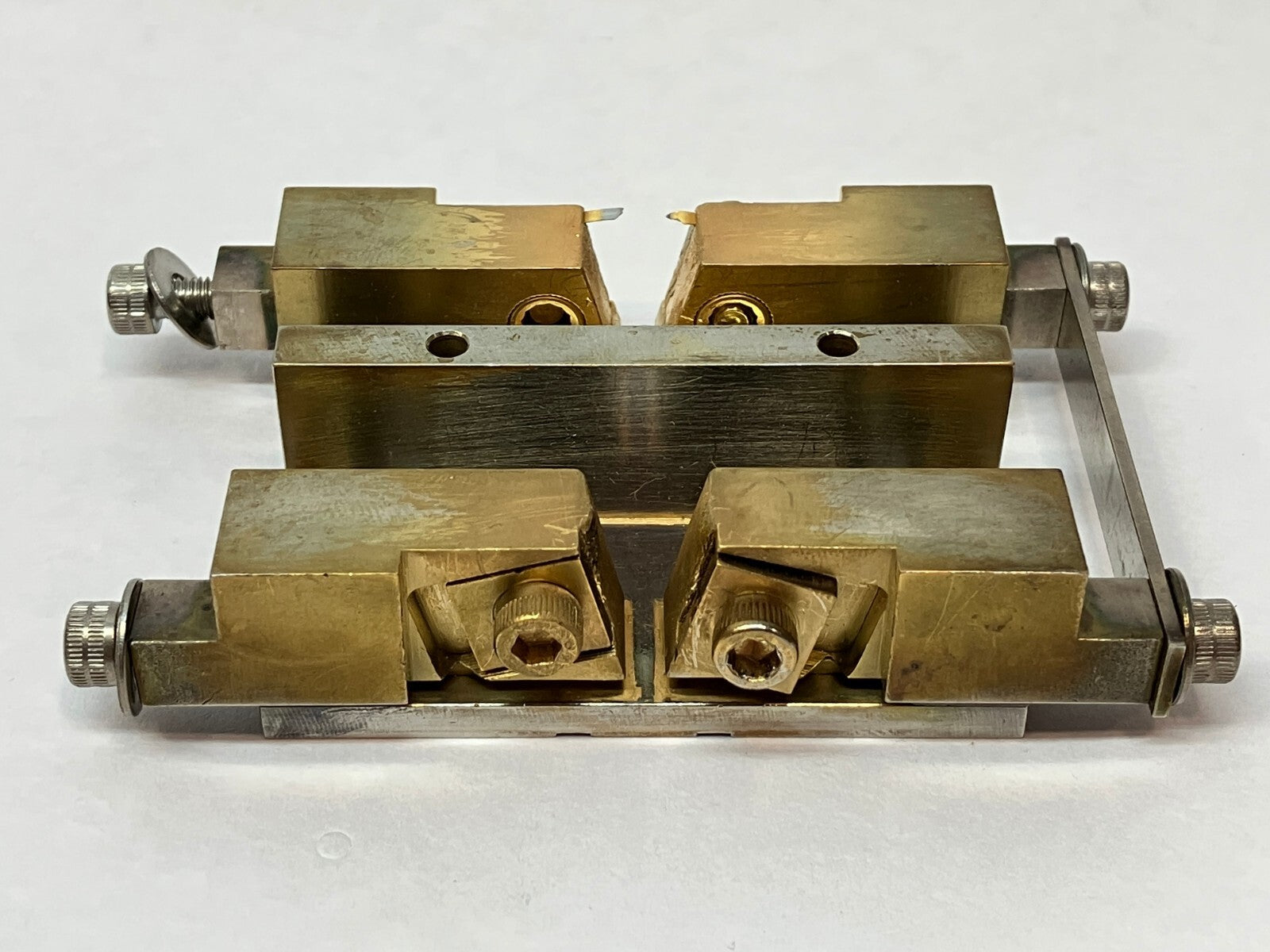 Saunders & Associates 5520B Plating System Pallet Plating Head Fixture - Maverick Industrial Sales