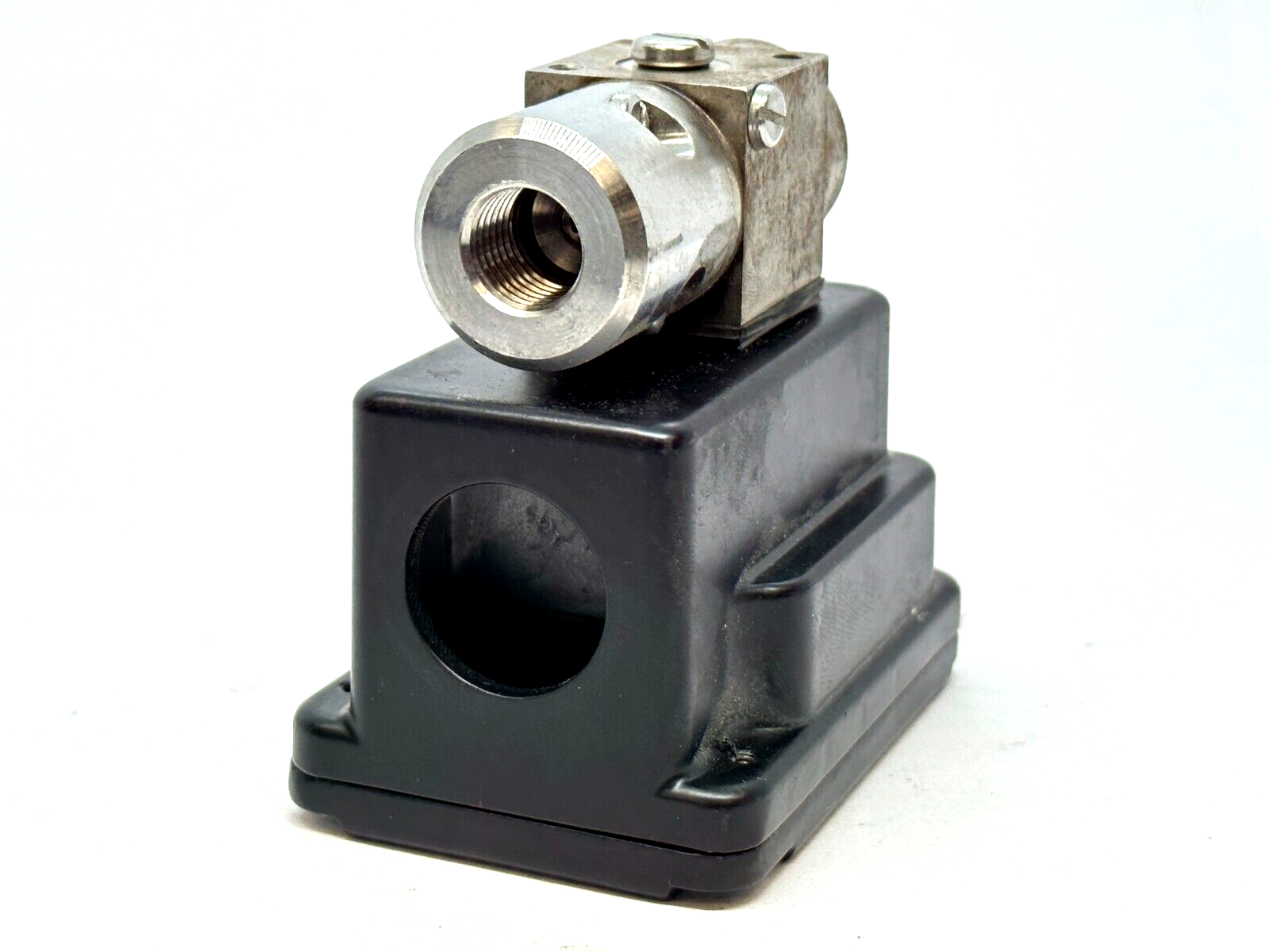 Dwyer 645-2 Wet/Wet Differential Pressure Transmitter 0-5 PSID 4-20MA 24VDC - Maverick Industrial Sales