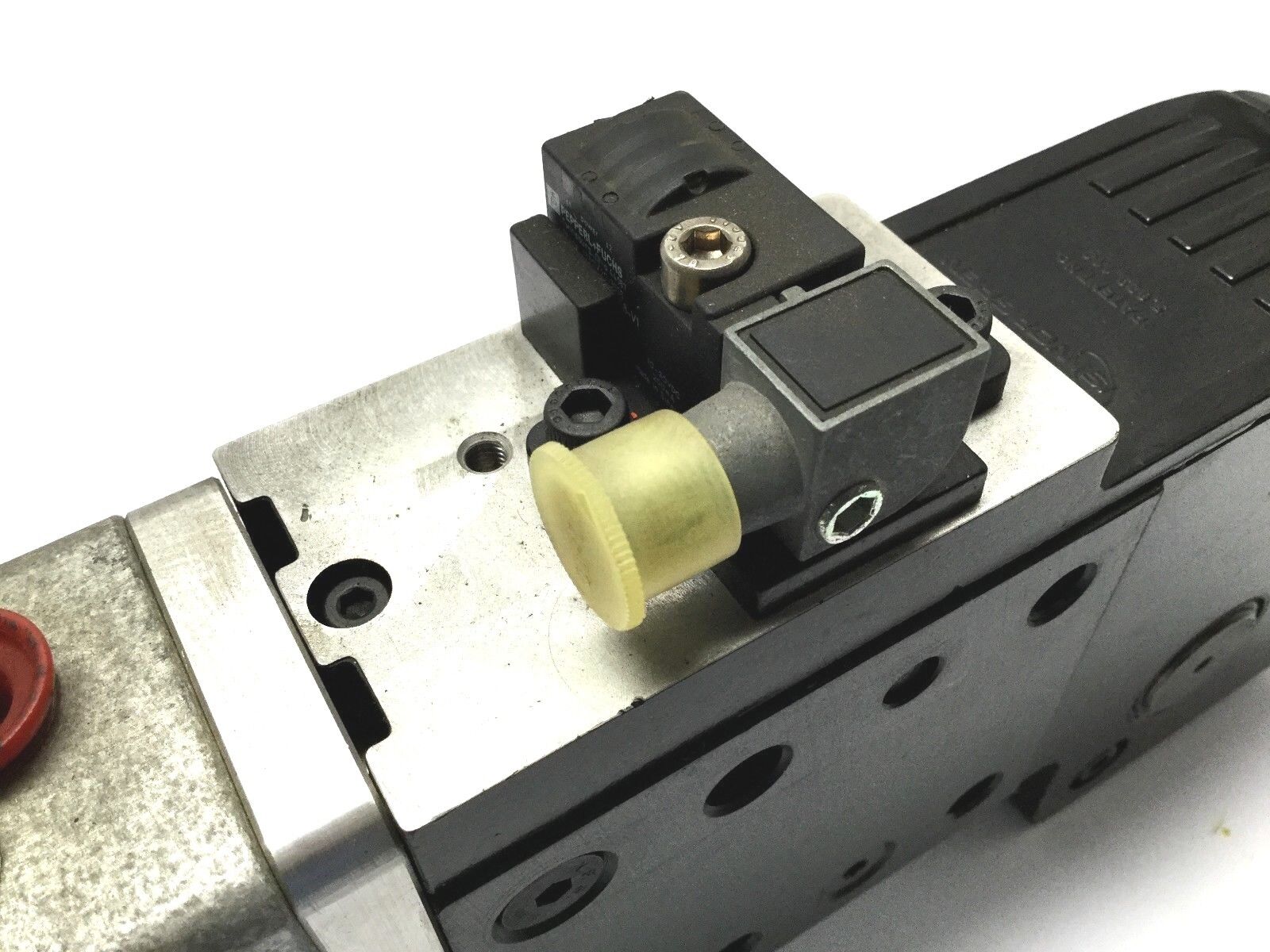 Norgren EC63D-A-0-90A-R-45-1-0 Pneumatic Robotics Power Clamp - Maverick Industrial Sales
