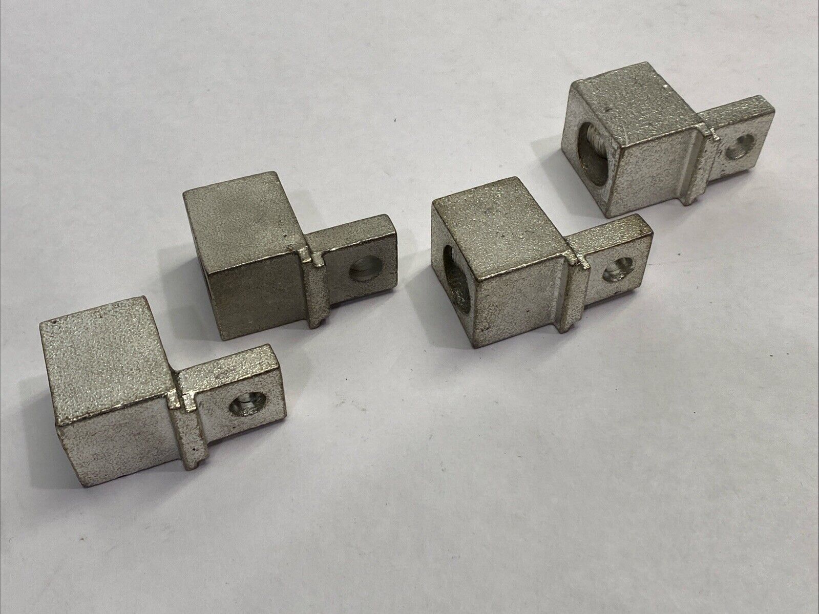 Allen Bradley 1494-N15 Lug Kit LOT OF 4 - Maverick Industrial Sales