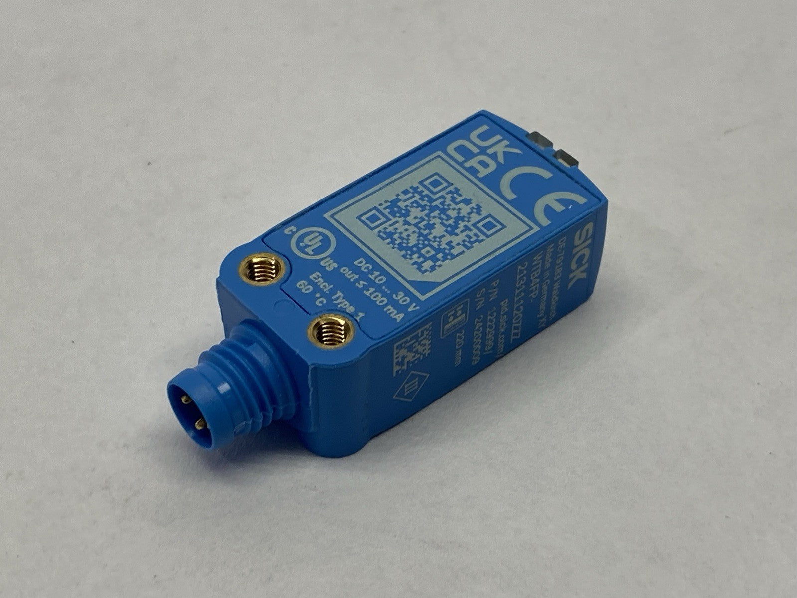 Sick WTB4FP-21311120ZZZ Photoelectric Sensor 10-30VDC 1222999 - Maverick Industrial Sales