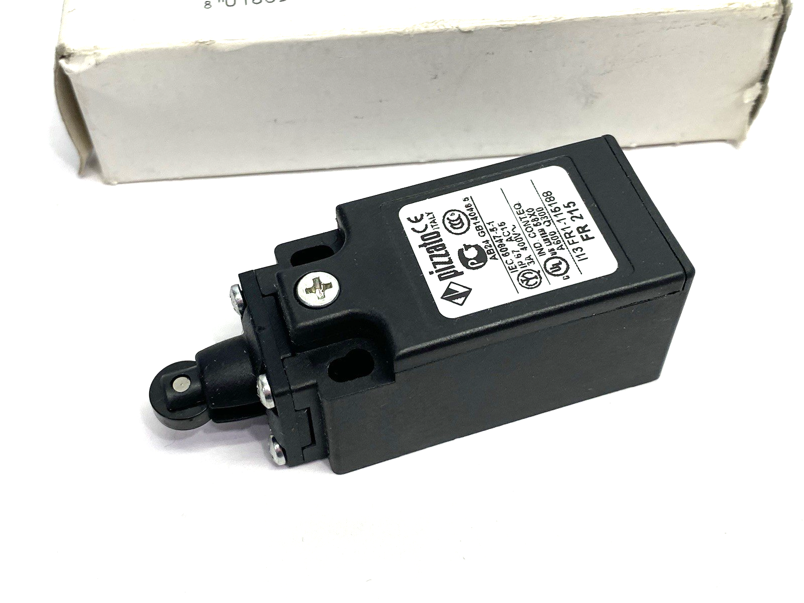 FR 215 | Pizzato Position Switch with Roller Piston Plunger 1NO-1NC Snap Action - New – Open box - Maverick Industrial Sales