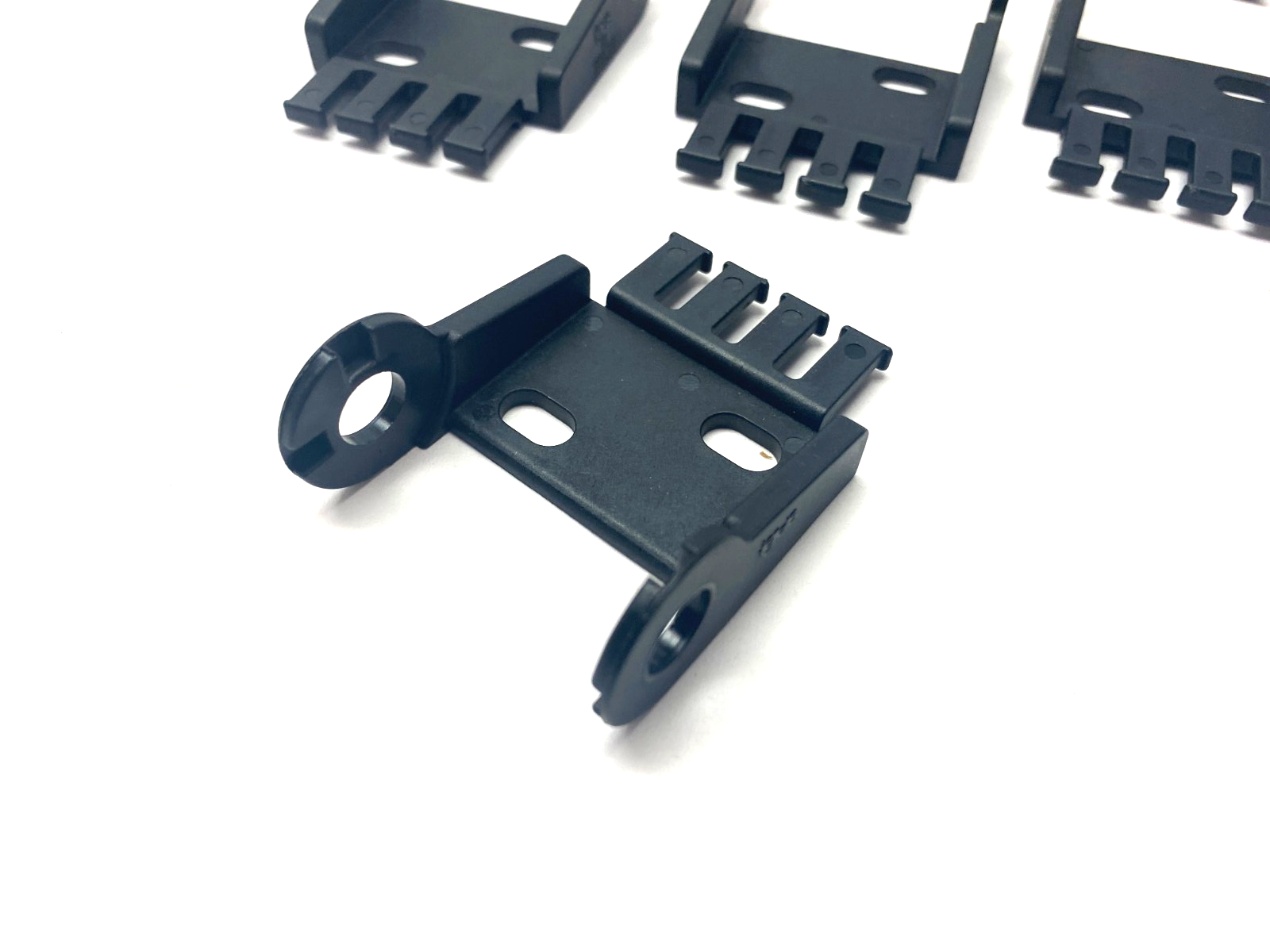 Igus 1038-1PZ Energy Chain Mounting Bracket LOT OF 7 - Maverick Industrial Sales