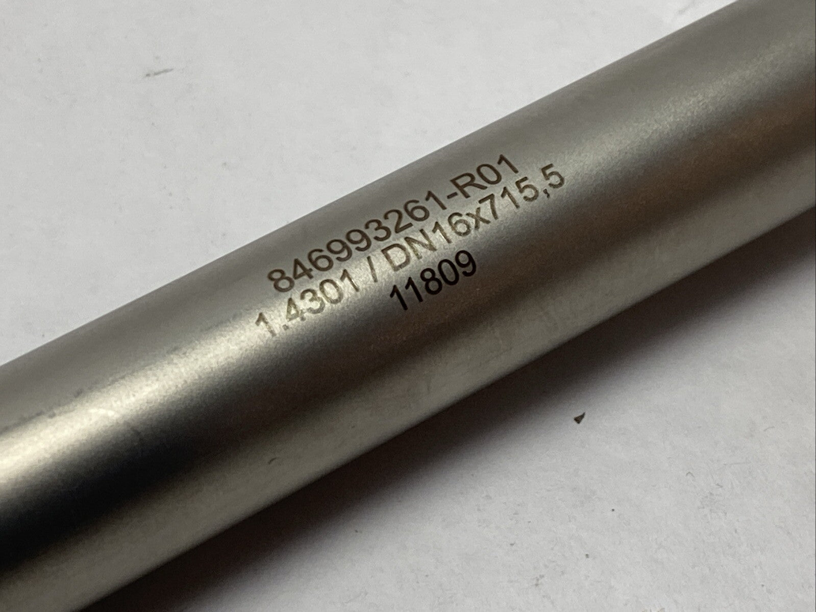 Scanlab 846993261-R01 High Vacuum Tubing 1.4301 / DN16x715,5 11809 - Maverick Industrial Sales