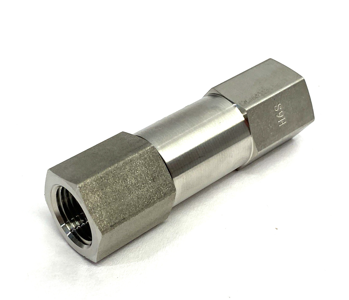 SS-6C4-5 | Swagelok Stainless Steel Poppet Check Valve, Fixed Pressure, 5psi - New – Open box - Maverick Industrial Sales