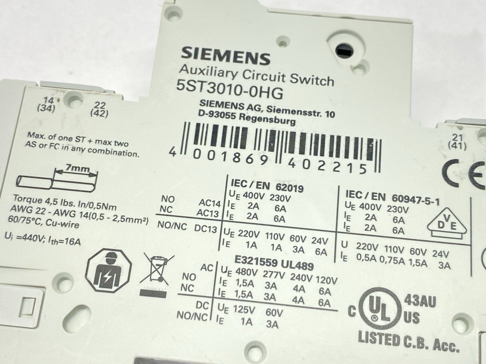 5SJ4118-7HG41 | Siemens Miniature Circuit Breaker 15A 240V w/ 5ST3010-0HG Switch - Used - Maverick Industrial Sales