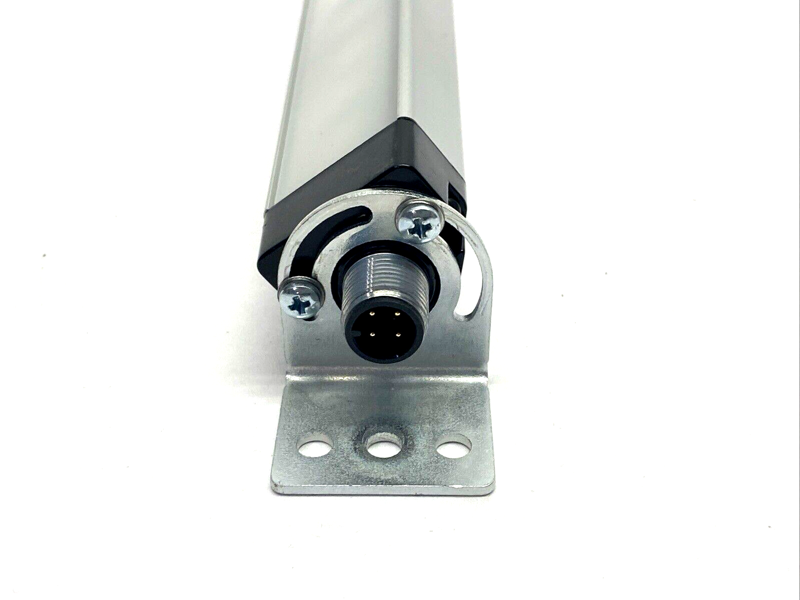Banner WLS28-2XW285DXQ Light Strip, White LED 285mm 4-Pin M12 88003 - Maverick Industrial Sales