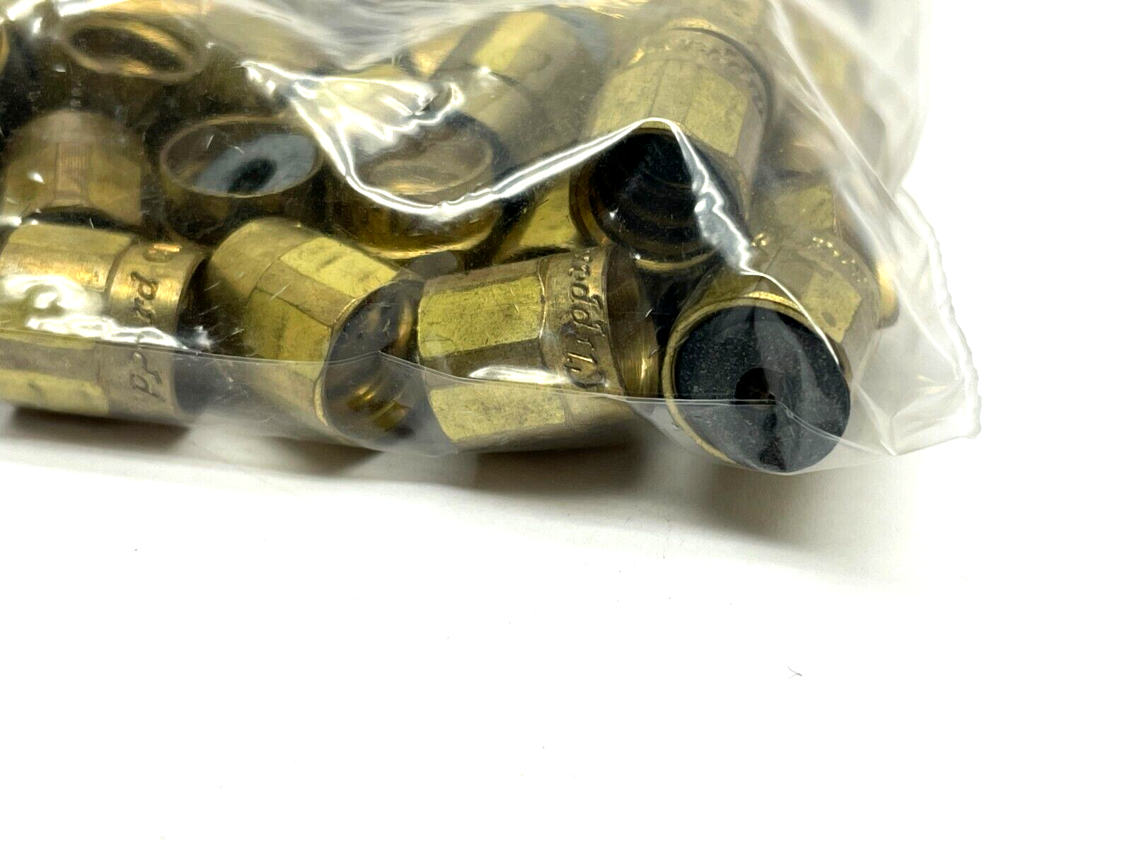 Clippard 11999 Coupling 10-32 to 10-32 LOT OF 100 - Maverick Industrial Sales