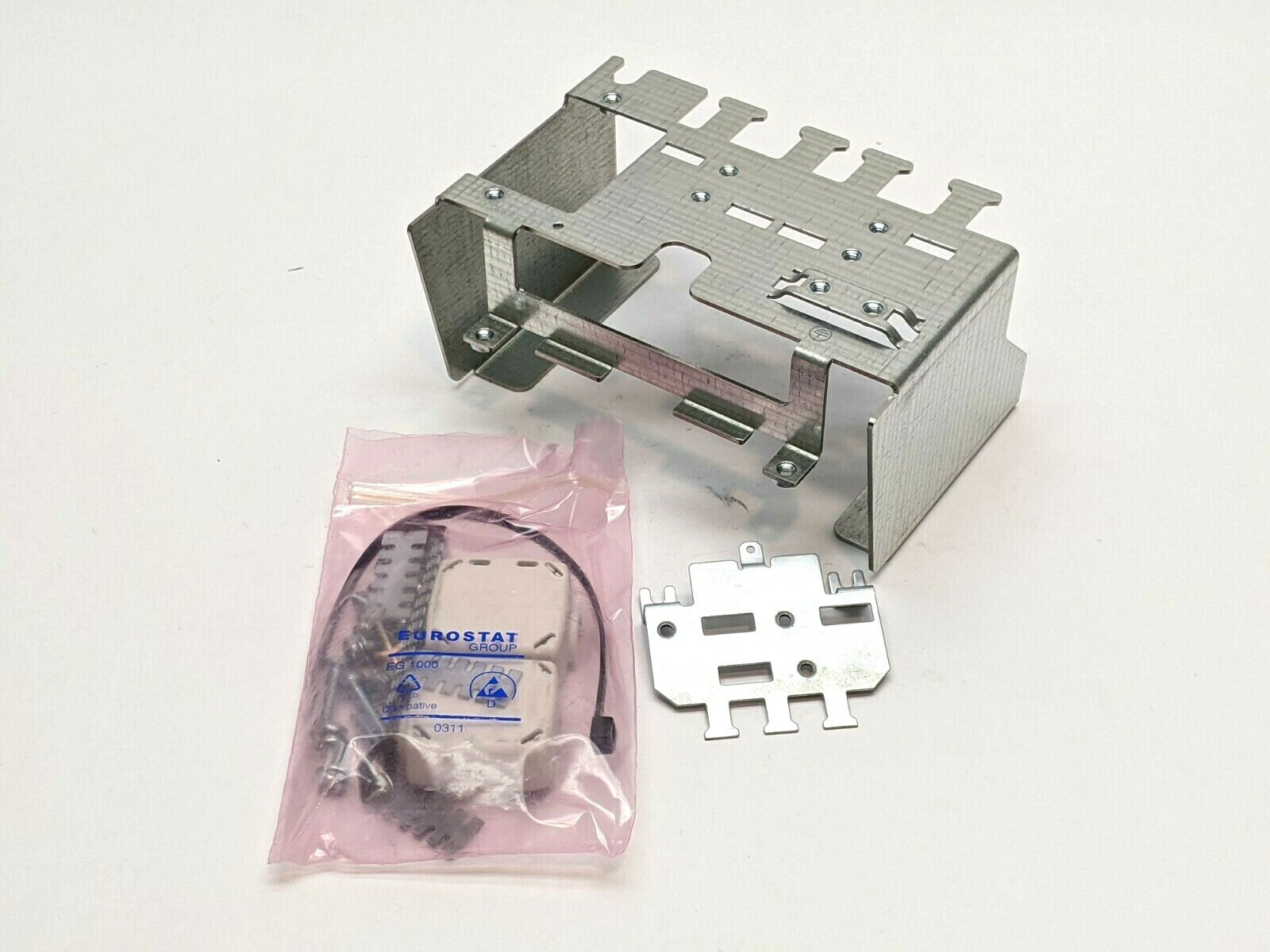 Siemens 6SL3262-1AB00-0DA0 Sinamics FSB Screen Termination Kit G120 PM240 - Maverick Industrial Sales