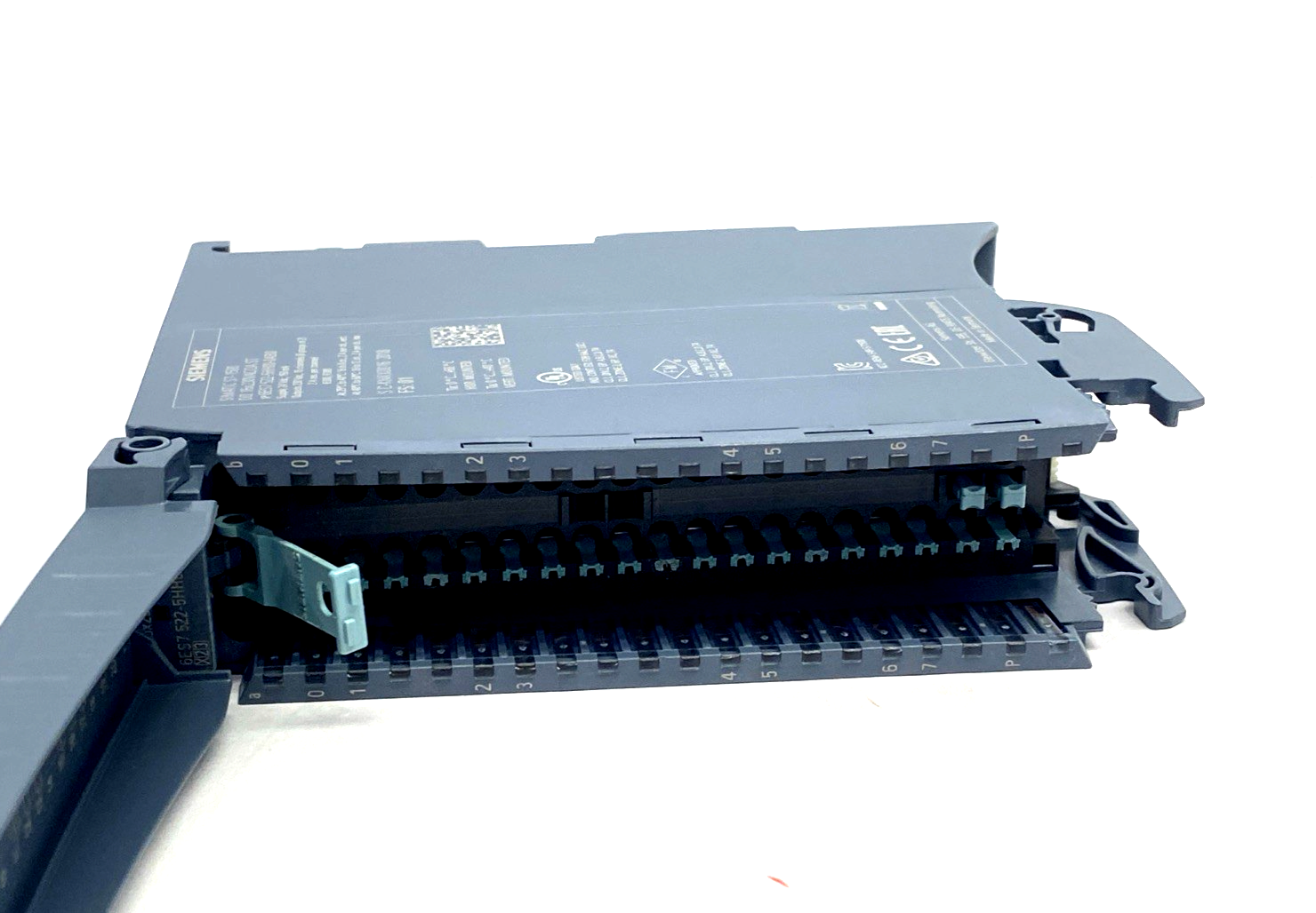 Siemens 6ES7522-5HH00-0AB0 SIMATIC S7-1500 Output Module DQ 16x 230VAC/2A ST - Maverick Industrial Sales