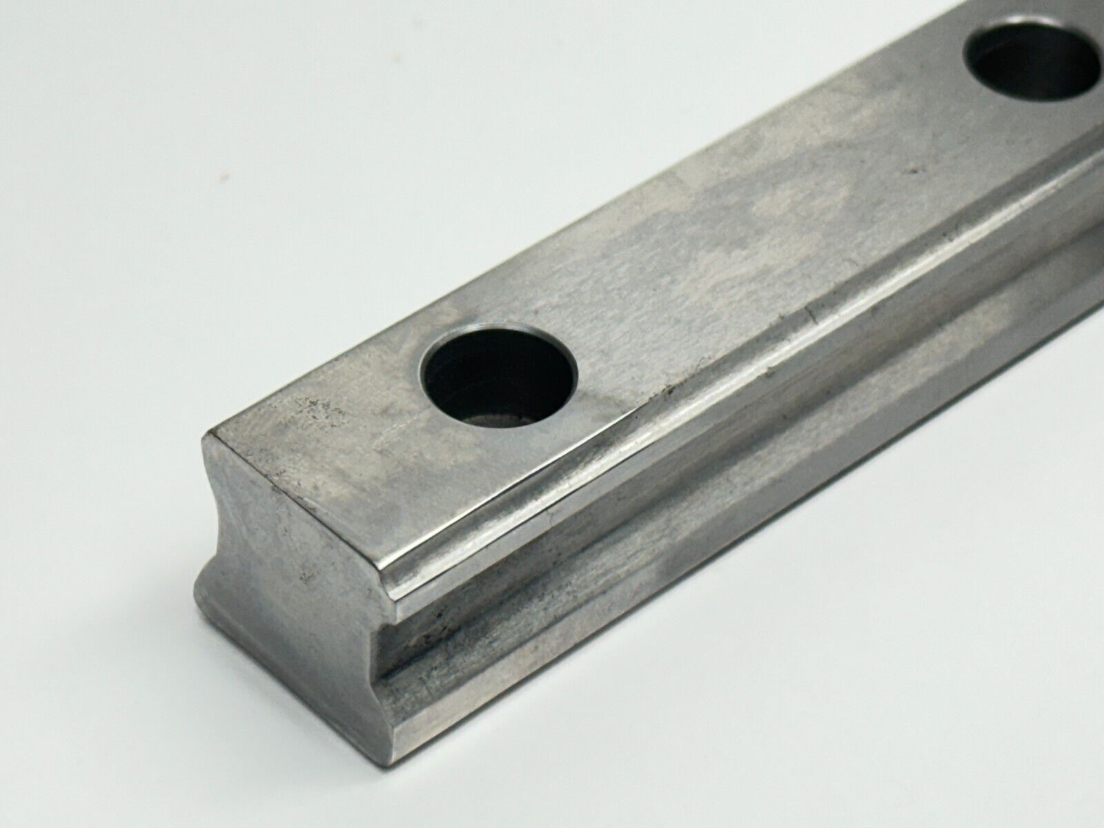 THK HSR25-580L Linear Guide Rail 25mm Size 580mm Length - Maverick Industrial Sales