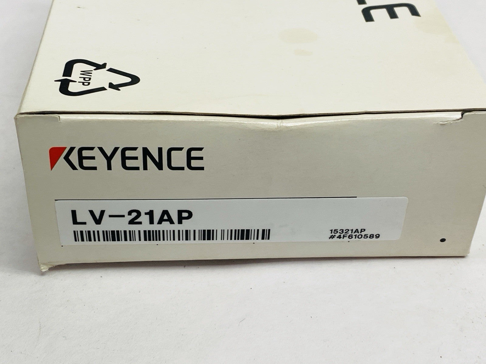 Keyence LV-21AP Digital Laser Sensor Amplifier Unit Main Unit PNP - Maverick Industrial Sales