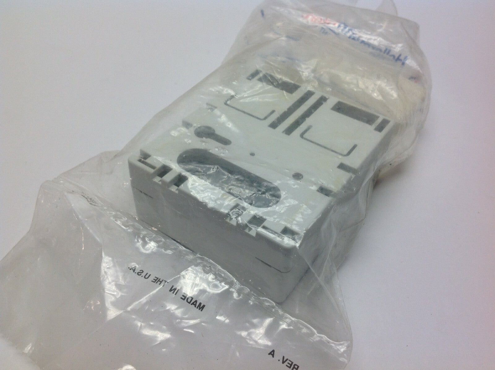 Hellermann Tyton SMBDUAL-W Dual Surface Mount Box - Maverick Industrial Sales