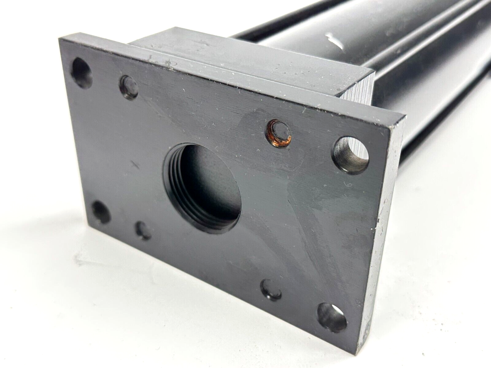 Parker 1H2A0000250570 Pneumatic Cylinder 2.50H2ANAUS14A8.000 250 PSI - Maverick Industrial Sales