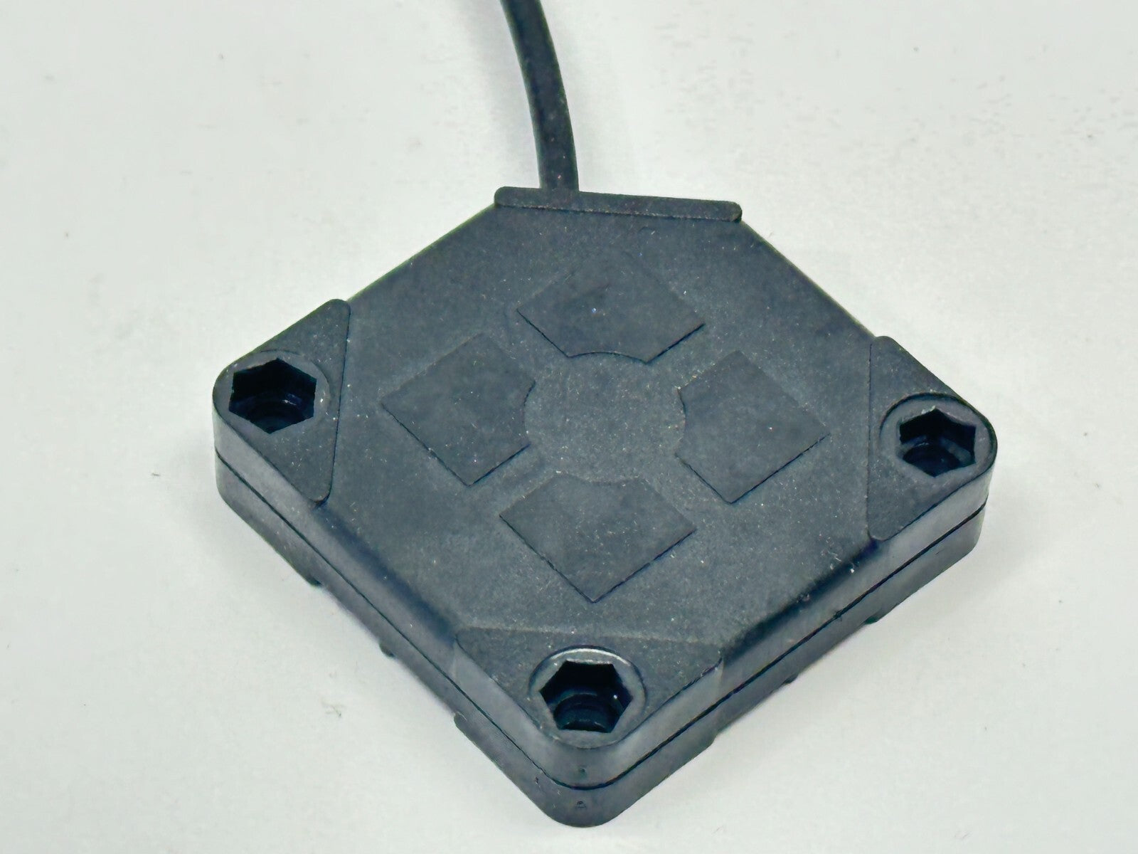 BCS00U6, BCS Q40BBAA-PSC20C-EP00,3-GS49 | Balluff BCS00U6 Object Detection Sensor BCS Q40BBAA-PSC20C-EP00,3-GS49 - Used - Maverick Industrial Sales
