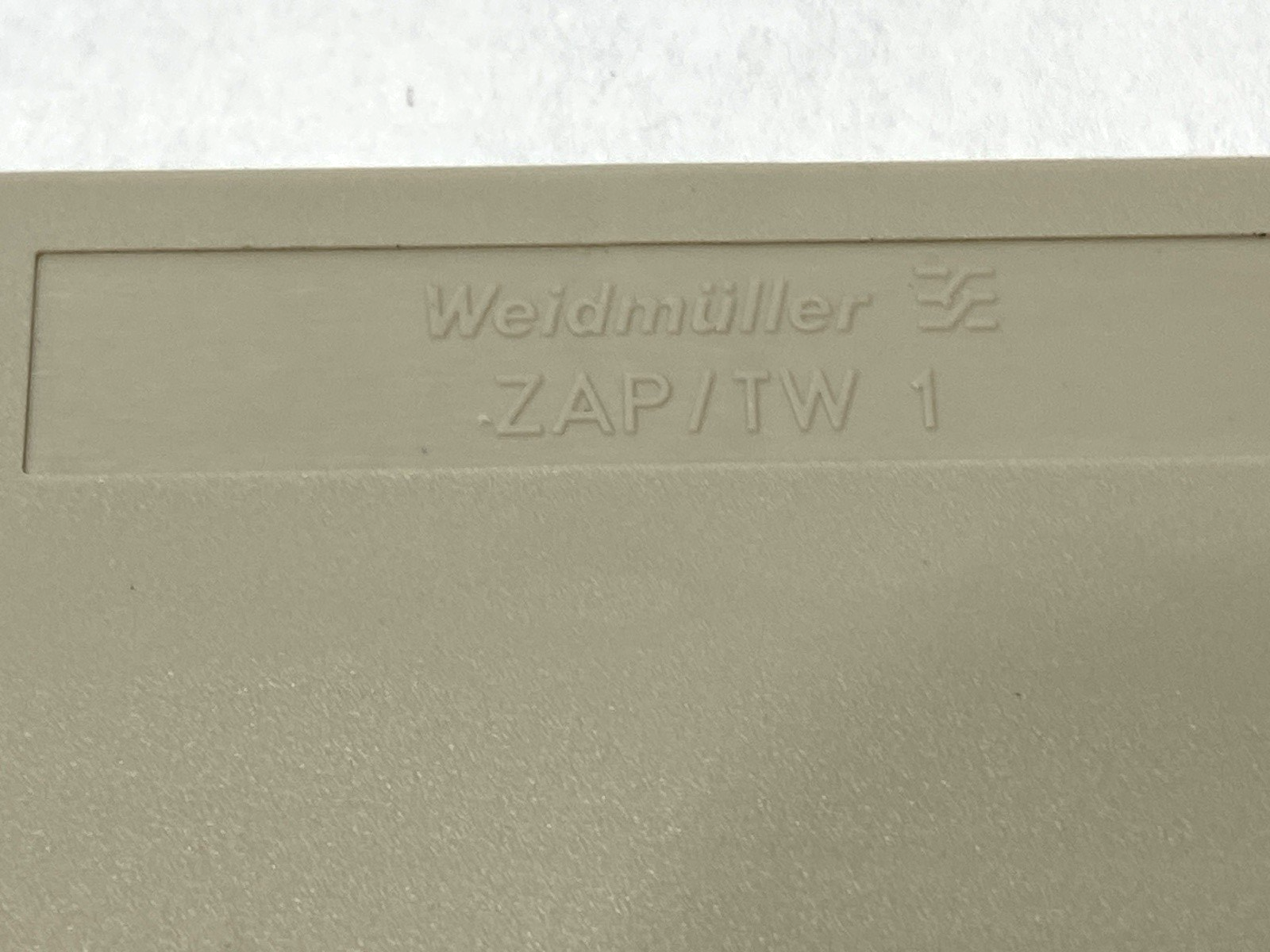 Weidmuller ZAP/TW 1 Terminal End Cover 1608740000 LOT OF 50 - Maverick Industrial Sales