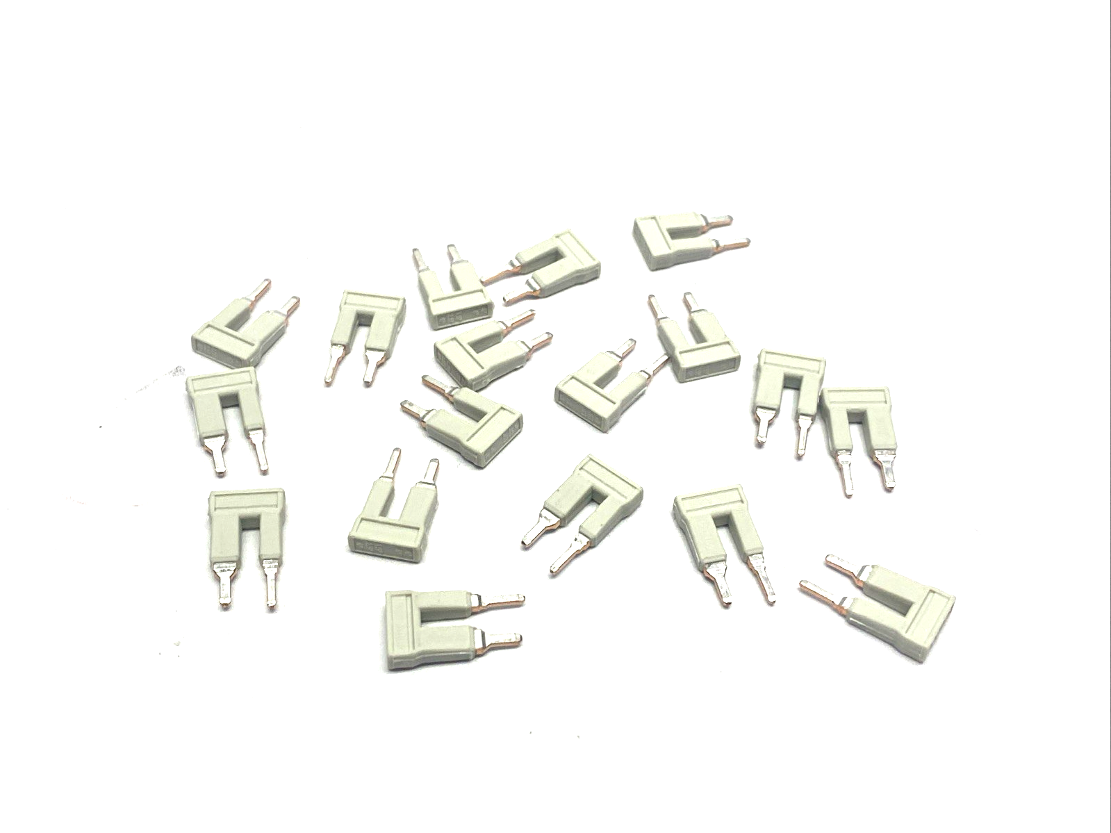 Wago 2006-499 Step-Down Jumper LOT OF 18 - Maverick Industrial Sales