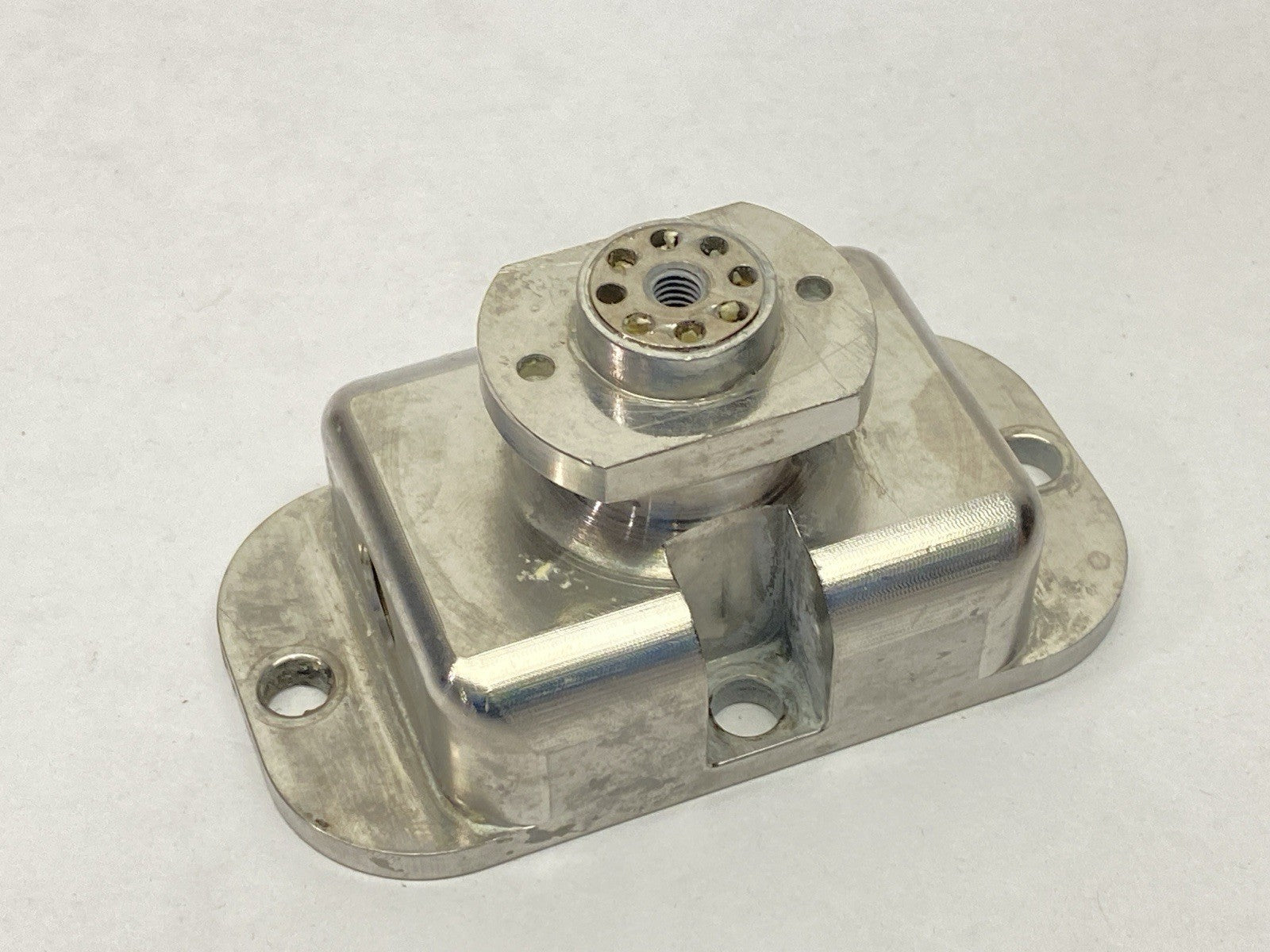 Graco F-10 Block Assembly 8-Channel LOT OF 2 - Maverick Industrial Sales