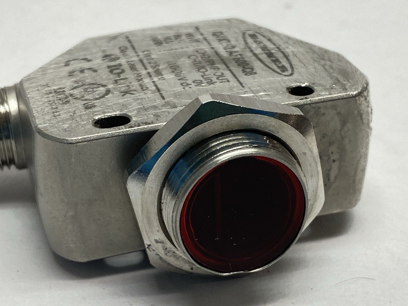 Q4XTKLAF600-Q8 | Banner Q4X Series All Purpose Photoelectric Sensor 10-30VD 801918 - For parts or not working - Maverick Industrial Sales