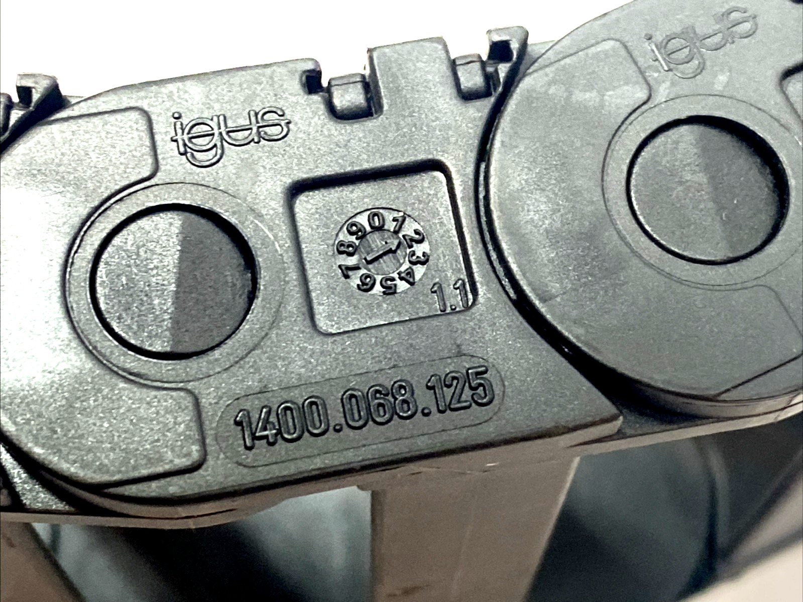 Igus 1400.068.100 E2 Energy Chain 35 Links - Maverick Industrial Sales