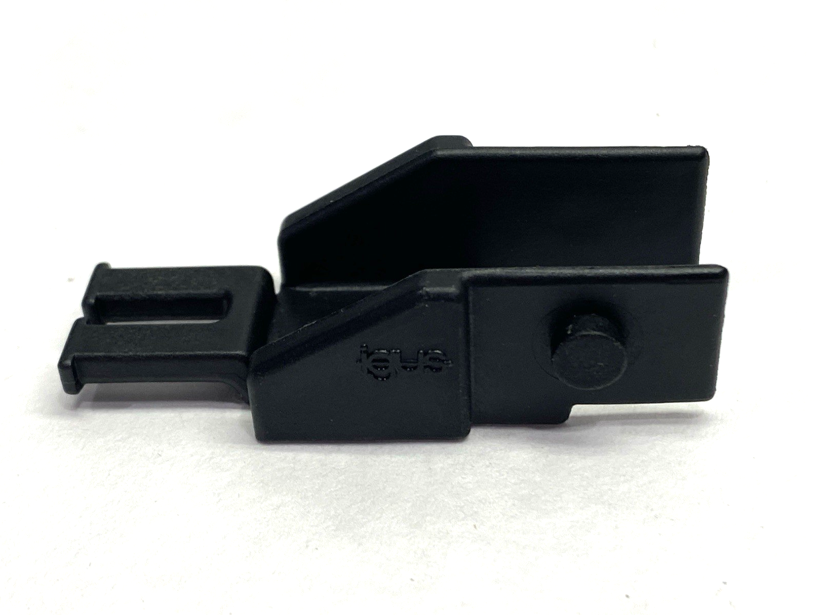 Igus 080-16-1PZ Male Cable Carrier Mounting Bracket LOT OF 3 - Maverick Industrial Sales