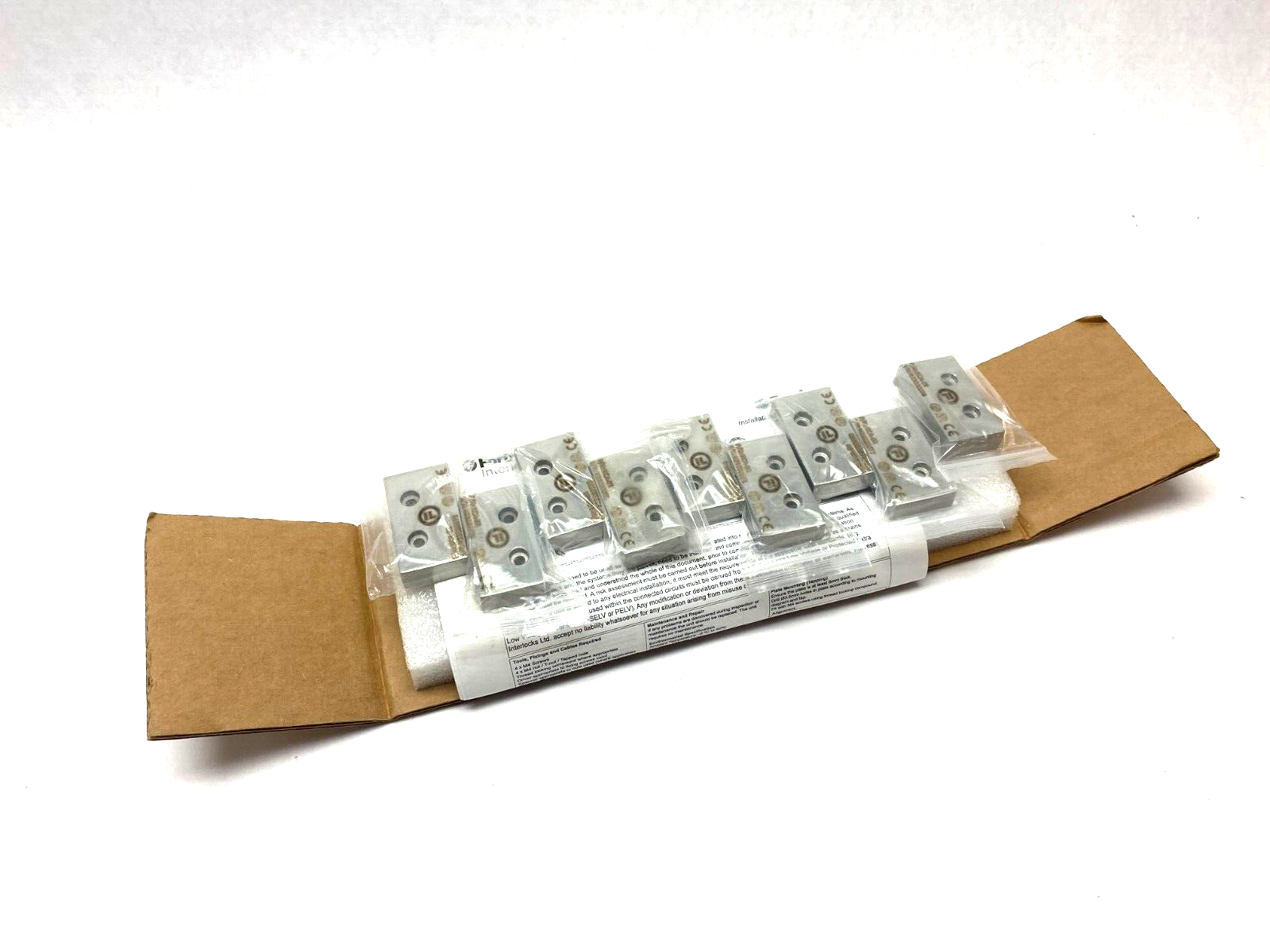 Fortress Interlocks NCA-SR Coded Non-Contact Safety Switch NCS Series PKG OF 9 - Maverick Industrial Sales
