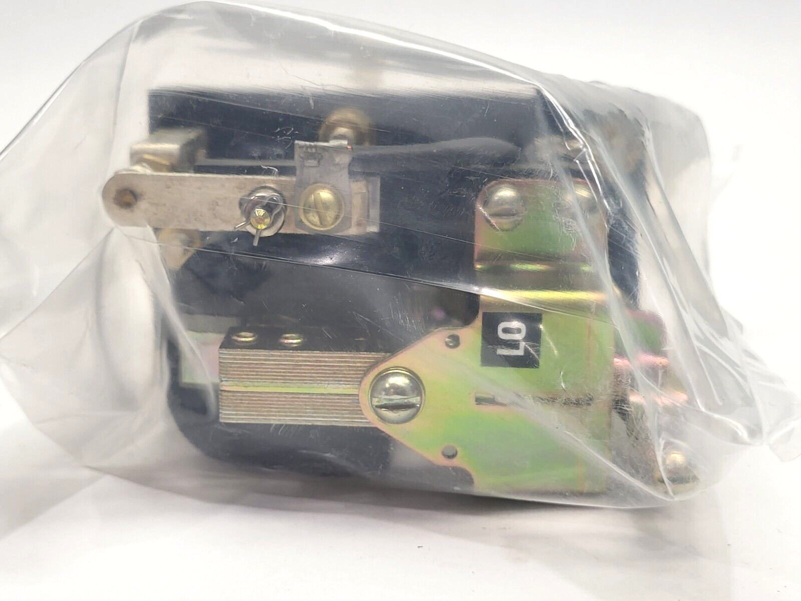Westinghouse 10-417-3 Relay - Maverick Industrial Sales