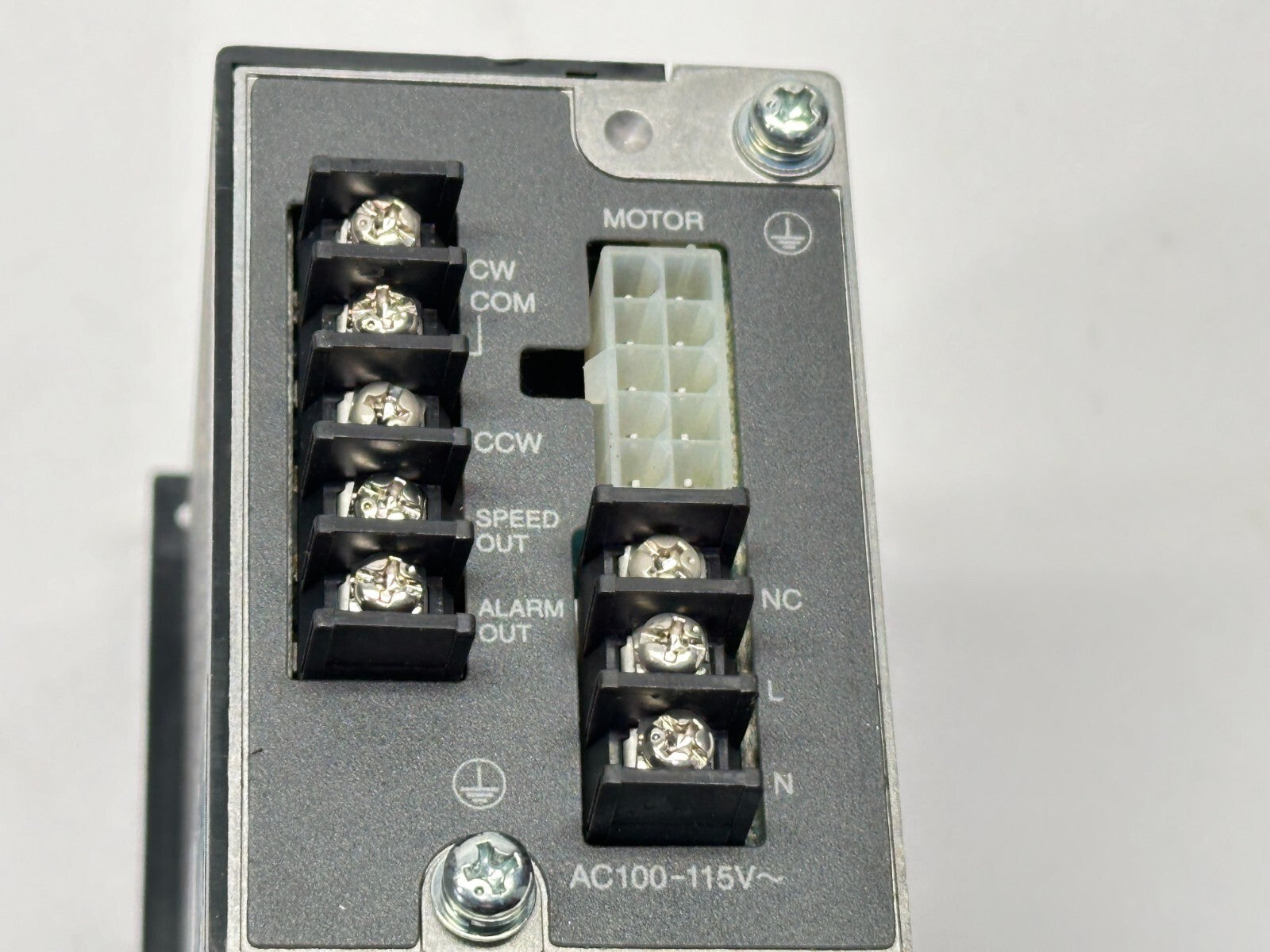 Oriental Motor AXUD10A Speed Controller 100-115V 50/60Hz 0.7A - Maverick Industrial Sales